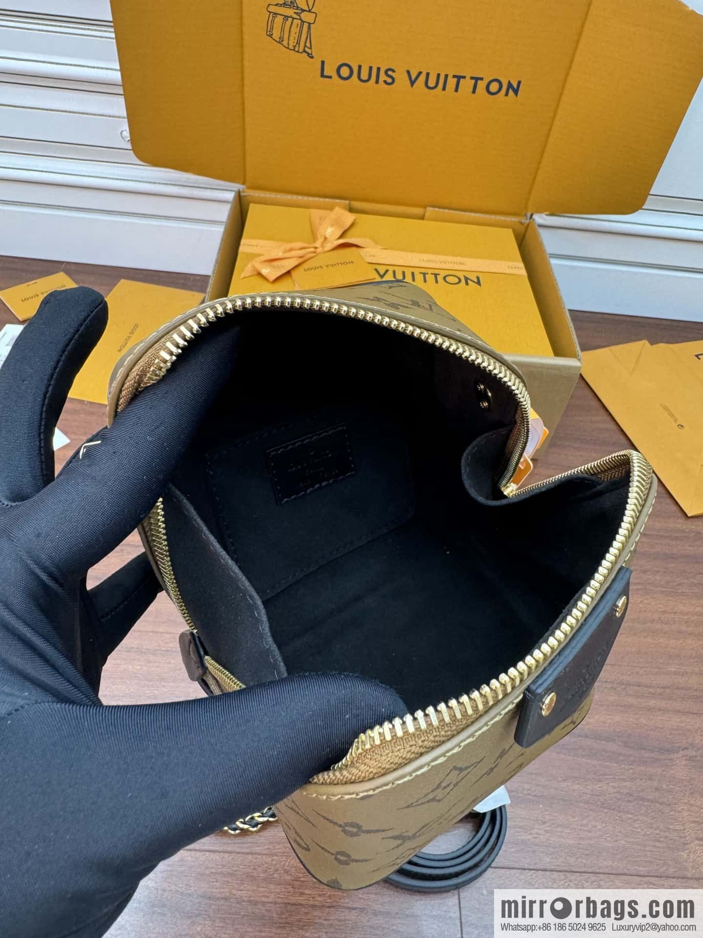 LV M47162 Bolsa Just In Case
