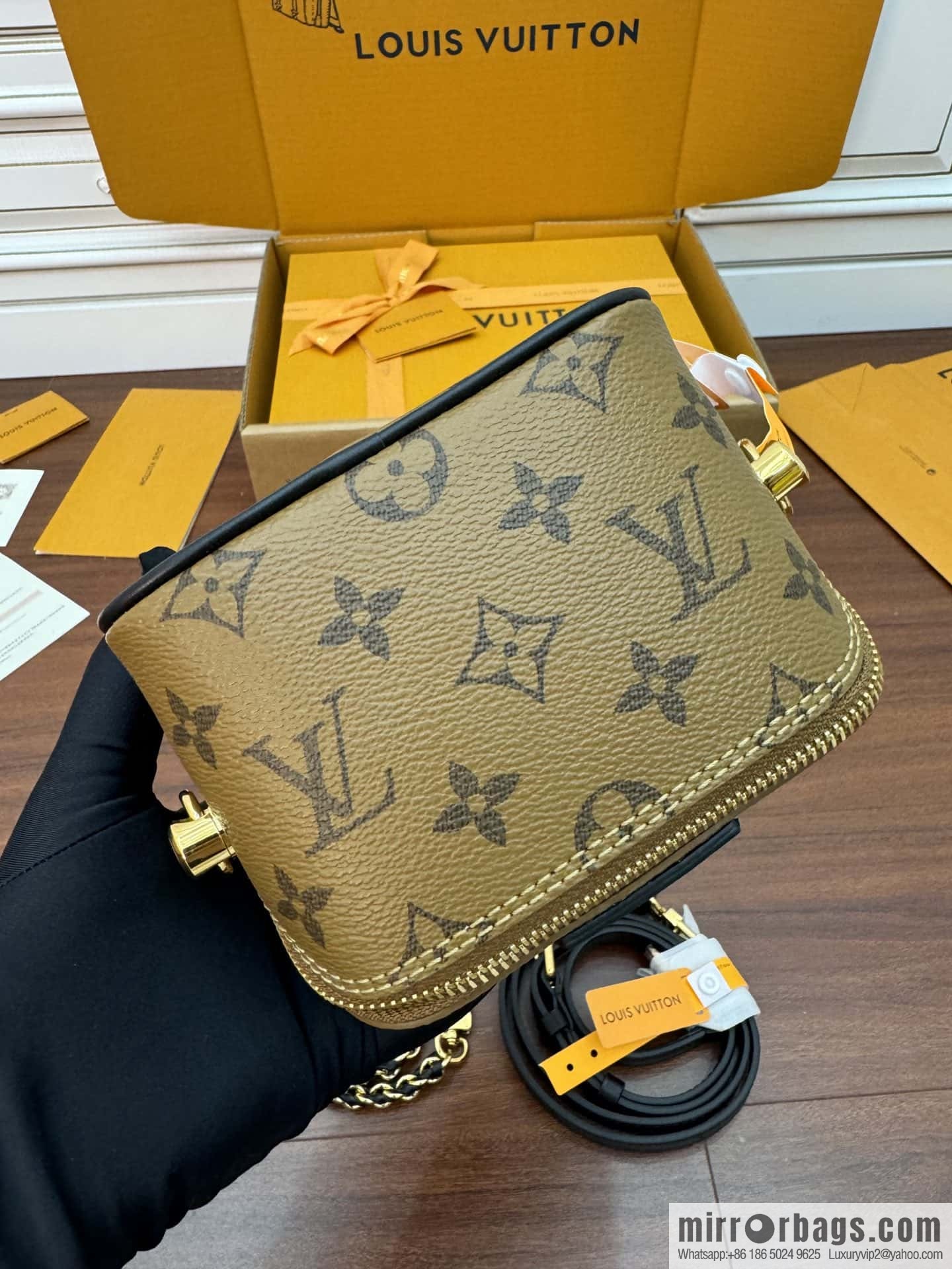 LV M47162 Bolsa Just In Case