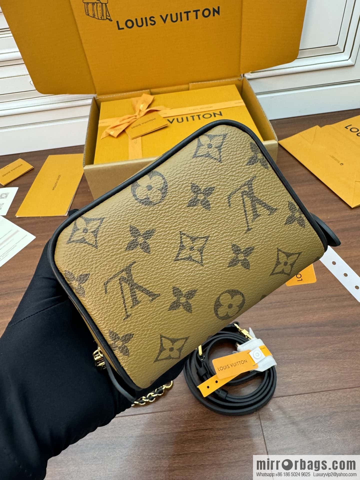 LV M47162 Bolsa Just In Case