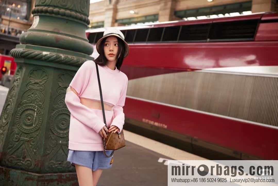 LV M47162 Bolsa Just In Case