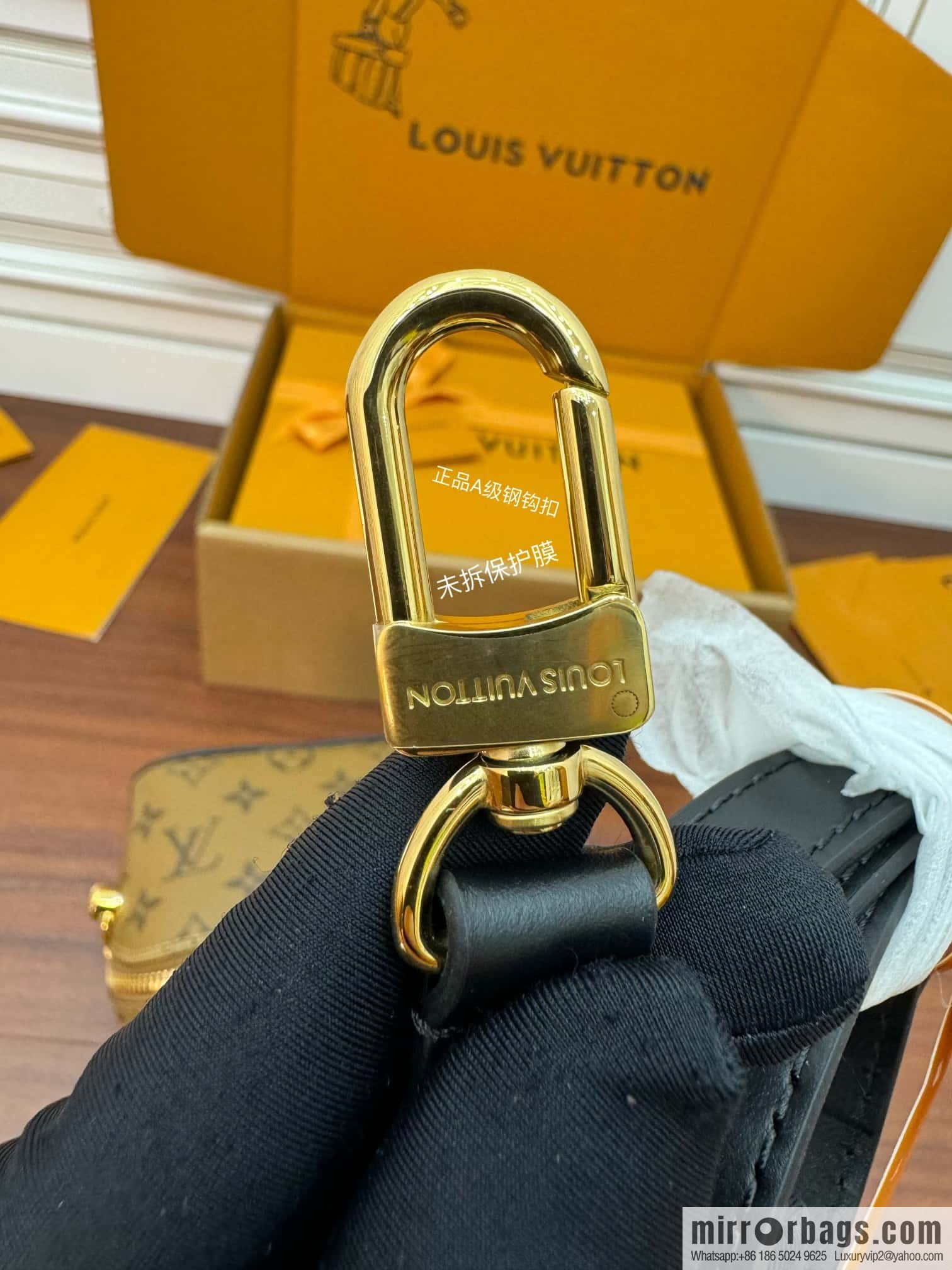 LV M47162 Bolsa Just In Case