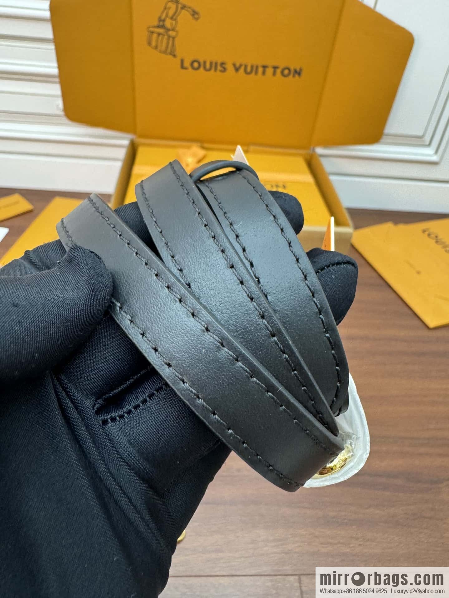 LV M47162 Bolsa Just In Case