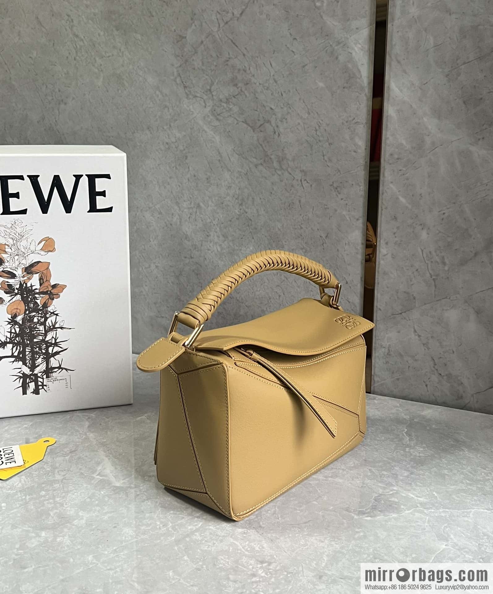 LOEWE latest knitting handle puzzle 0189 yellow 24CM
