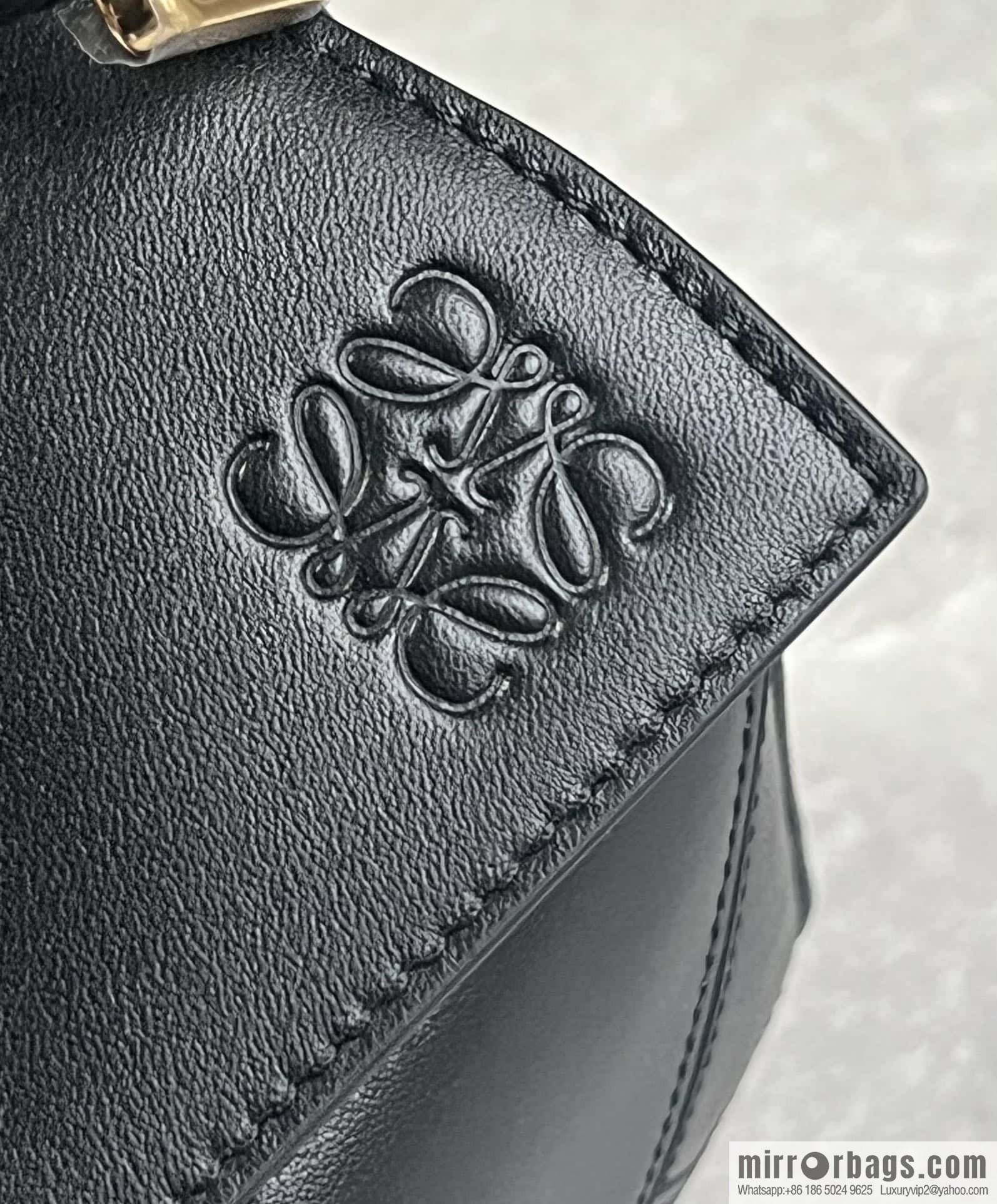 LOEWE new knitting handle puzzle 0189 black 24CM