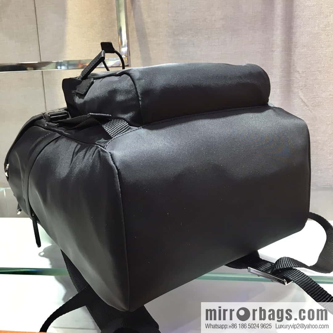 PRADA 🎉 exclusive debut 🎉 2VZ135 shoulder backpack