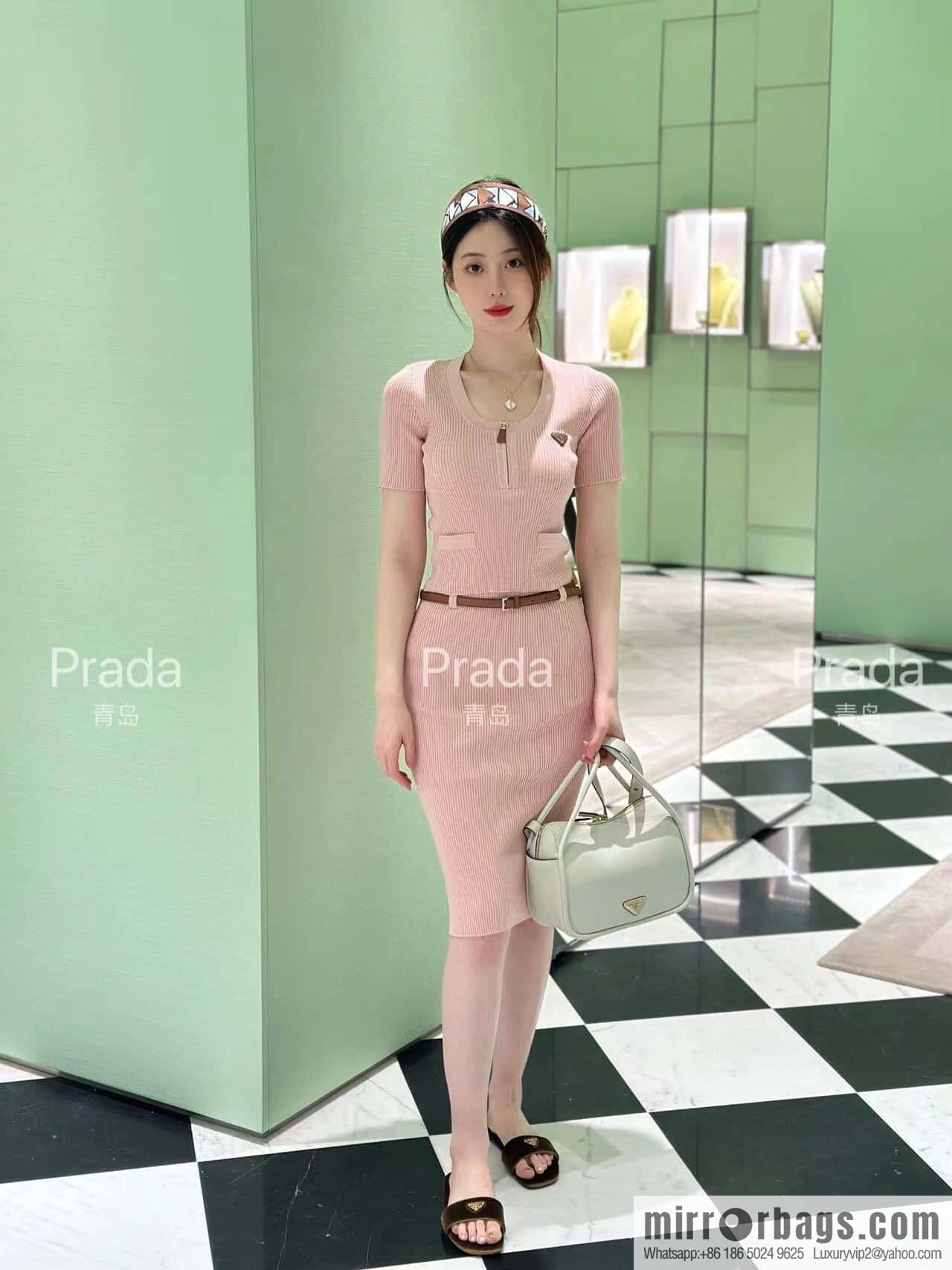 PRADA 🎉 New 🎉 1BA451 🎉🎉 White