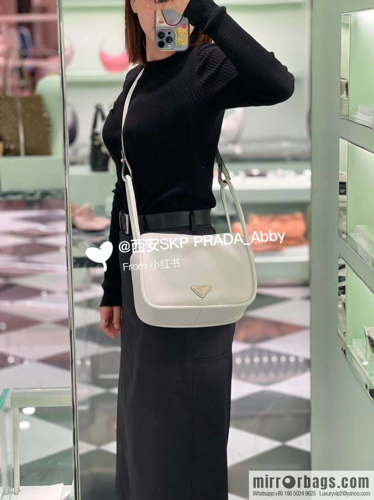 PRADA 🎉 New 🎉 1BA451 🎉🎉 White