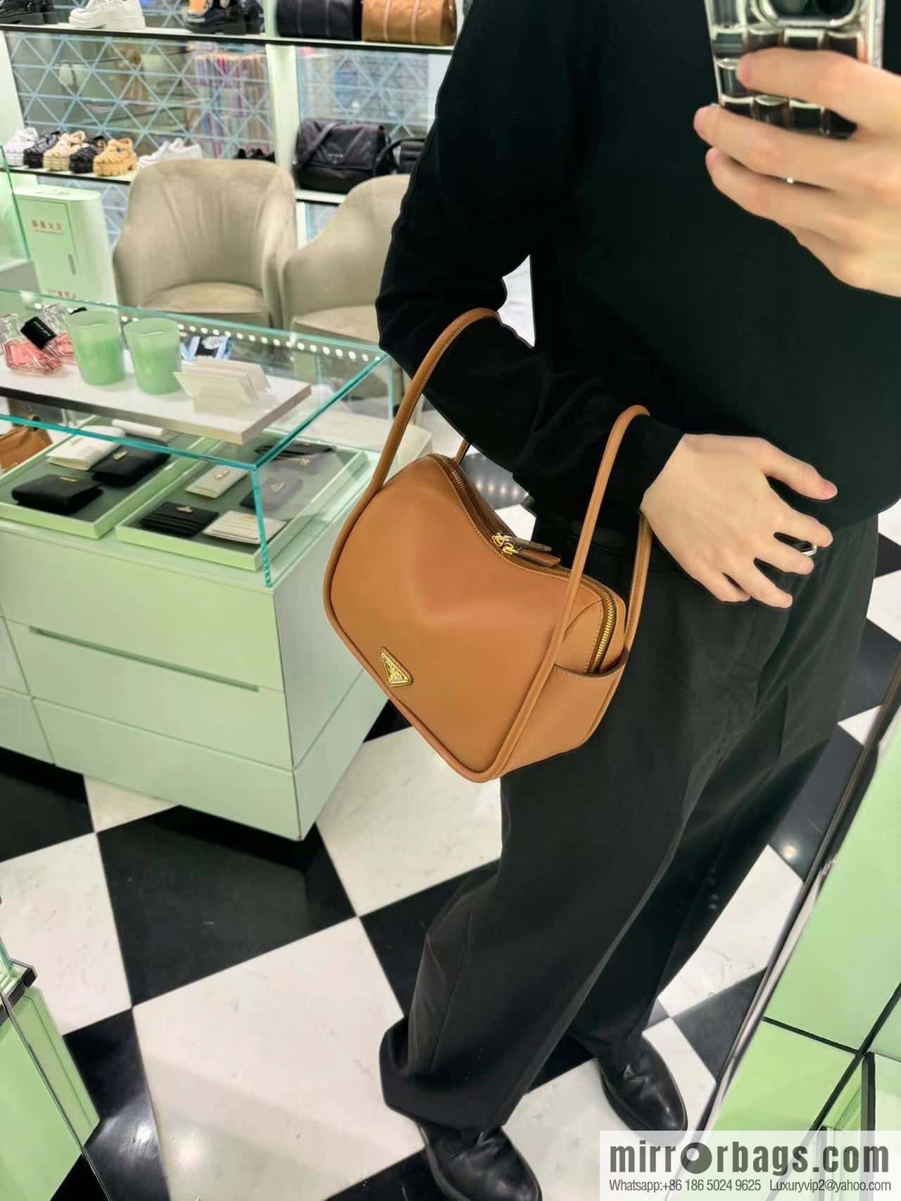 PRADA 🎉 new 🎉 1BA451 🎉🎉 brown