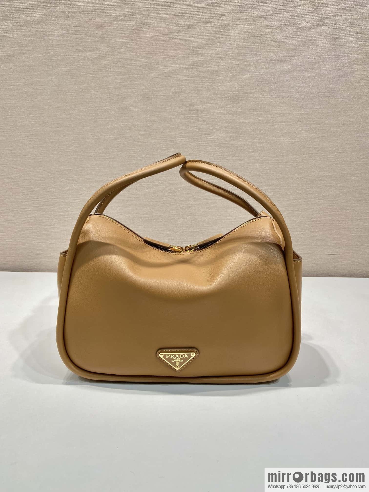 PRADA 🎉 new 🎉 1BA451 🎉🎉 brown