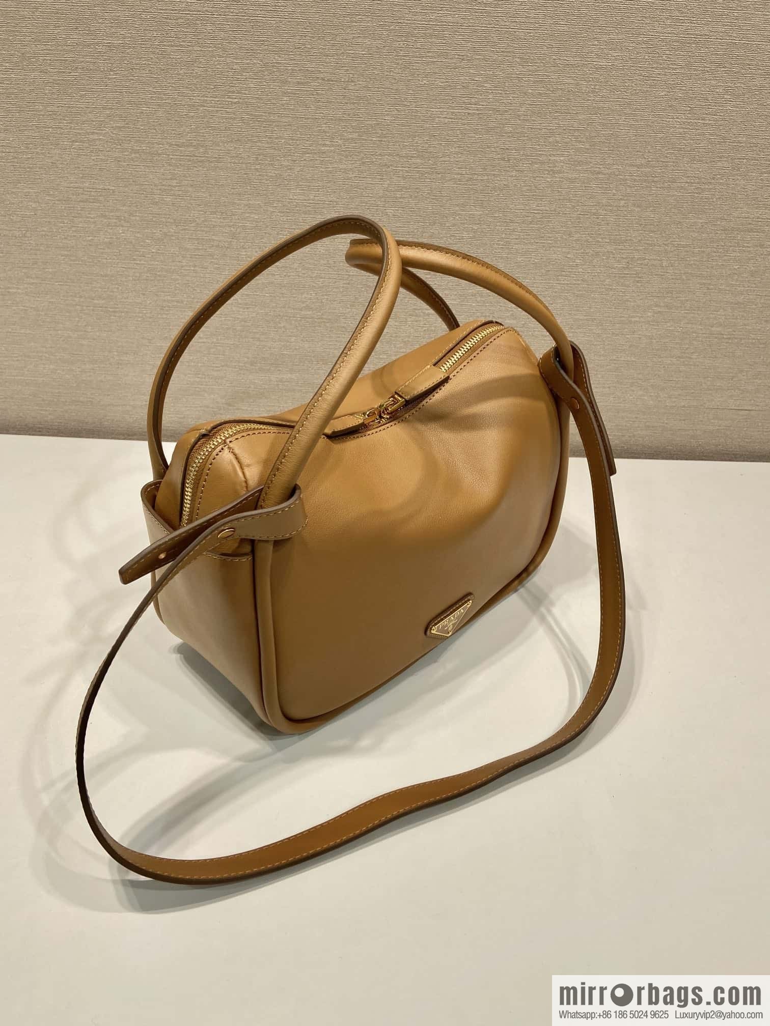 PRADA 🎉 new 🎉 1BA451 🎉🎉 brown