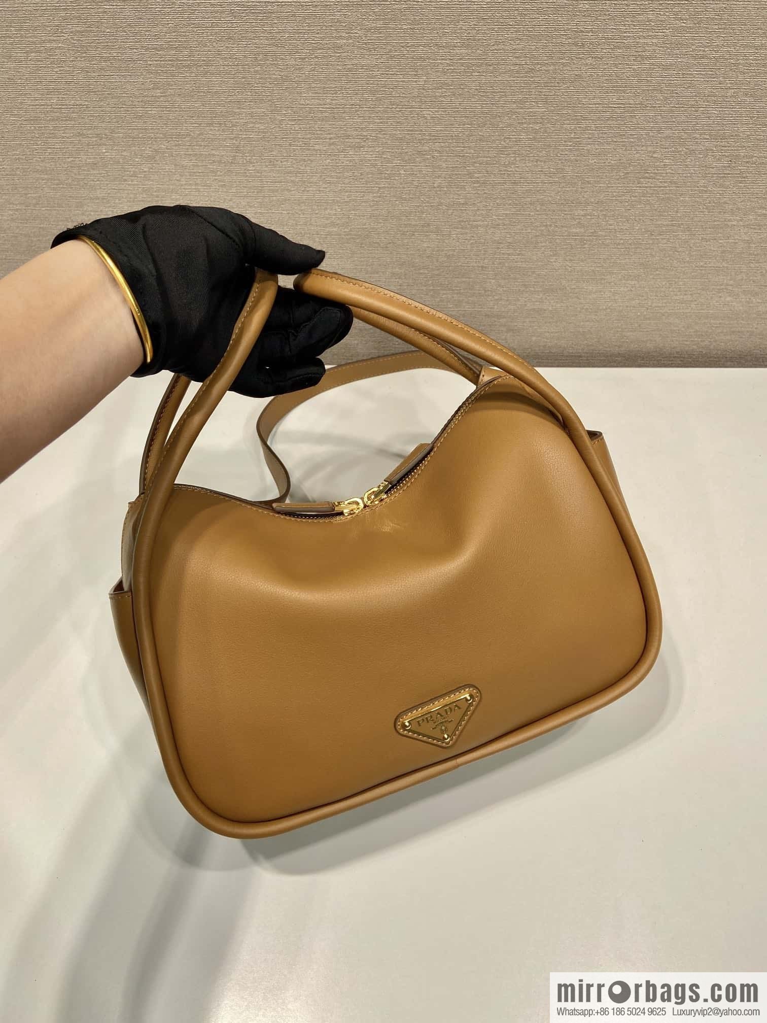 PRADA 🎉 new 🎉 1BA451 🎉🎉 brown