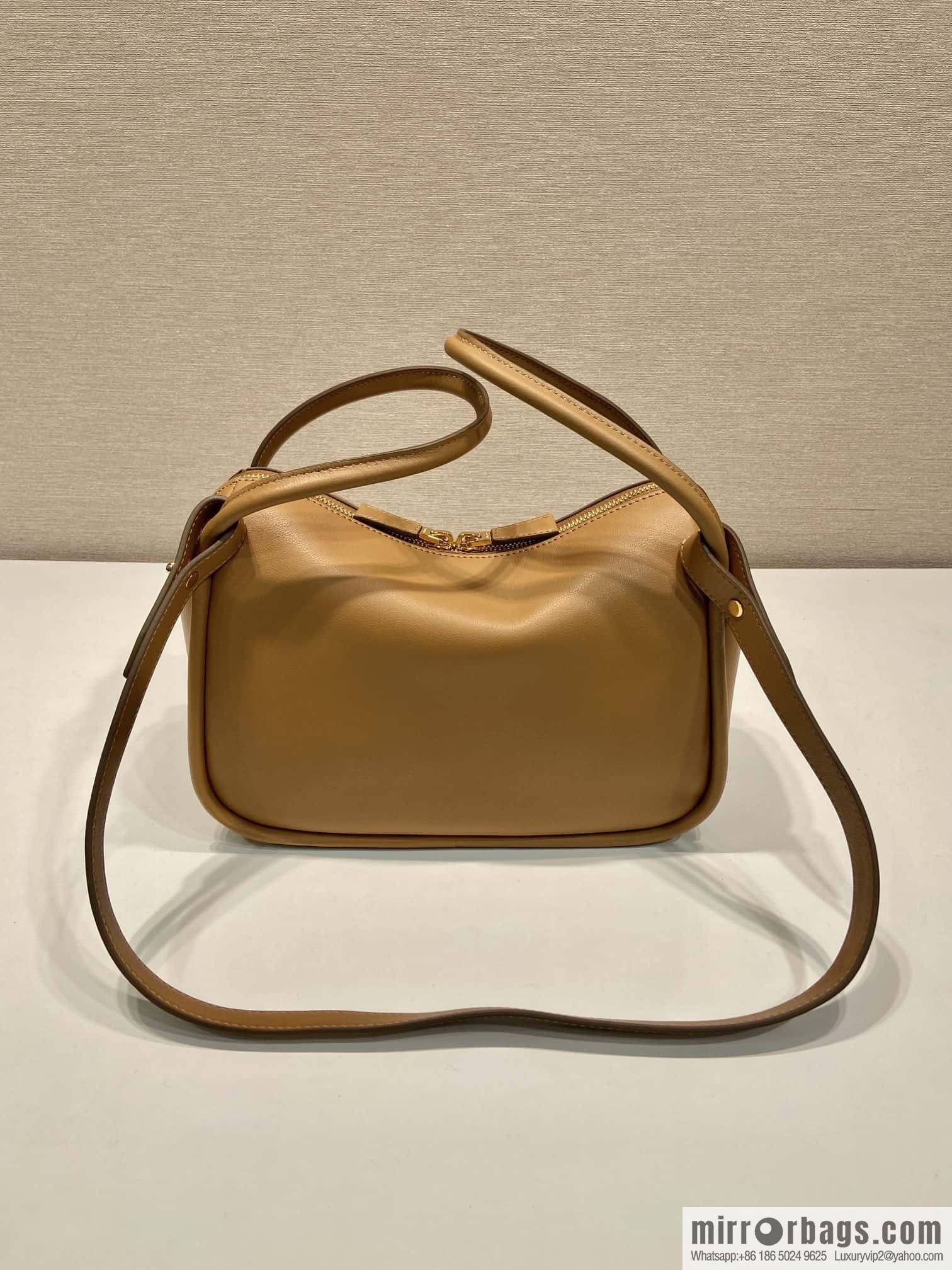 PRADA 🎉 new 🎉 1BA451 🎉🎉 brown