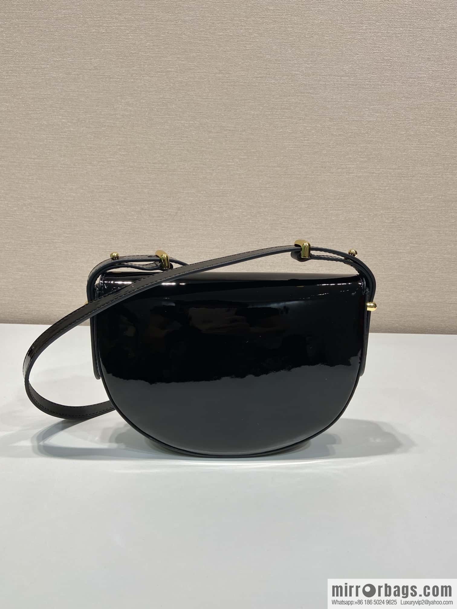 PRADA 🎉 new saddle bag 🎉 1BA349 patent leather 🎉🎉 black
