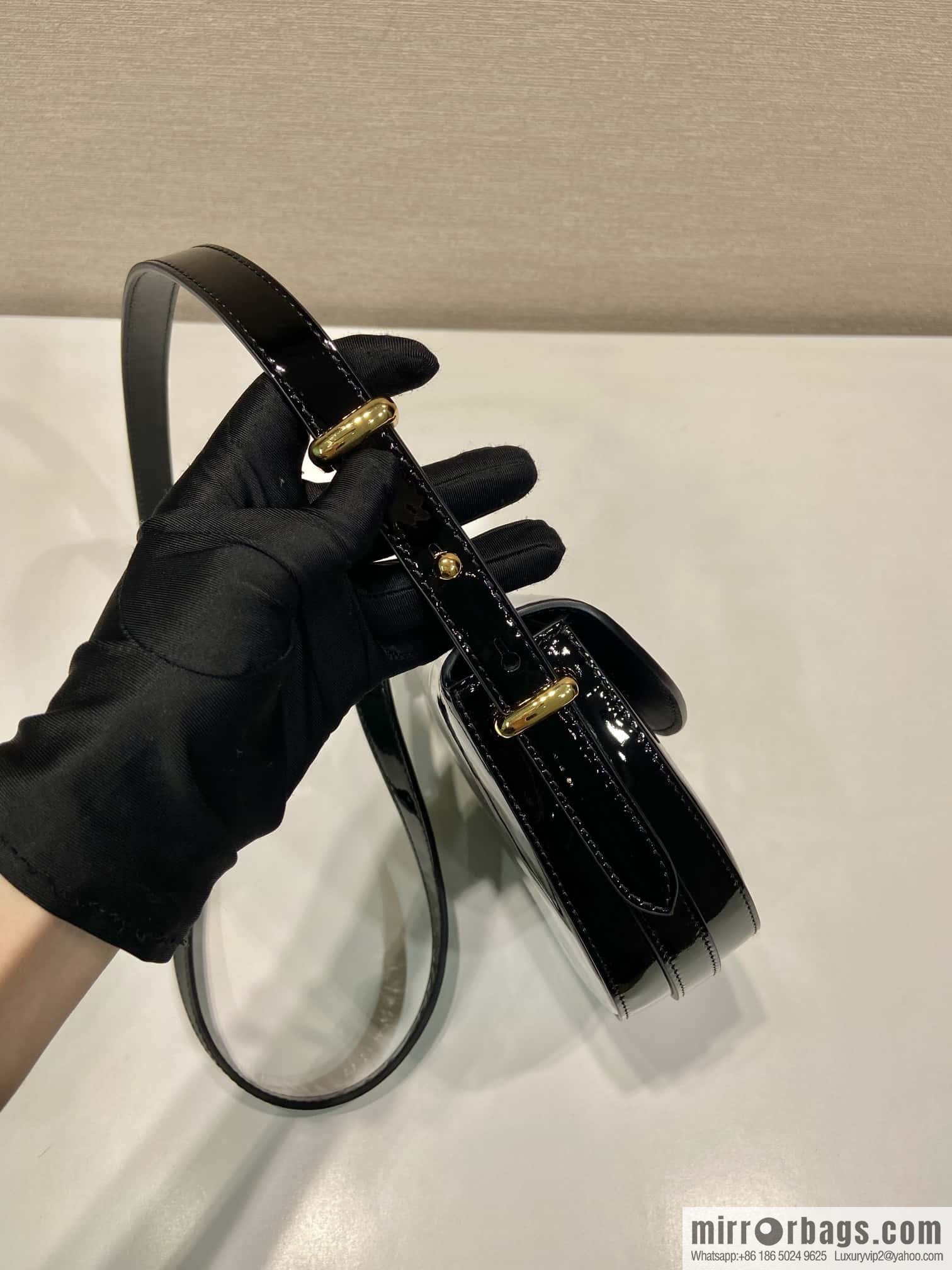 PRADA 🎉 new saddle bag 🎉 1BA349 patent leather 🎉🎉 black