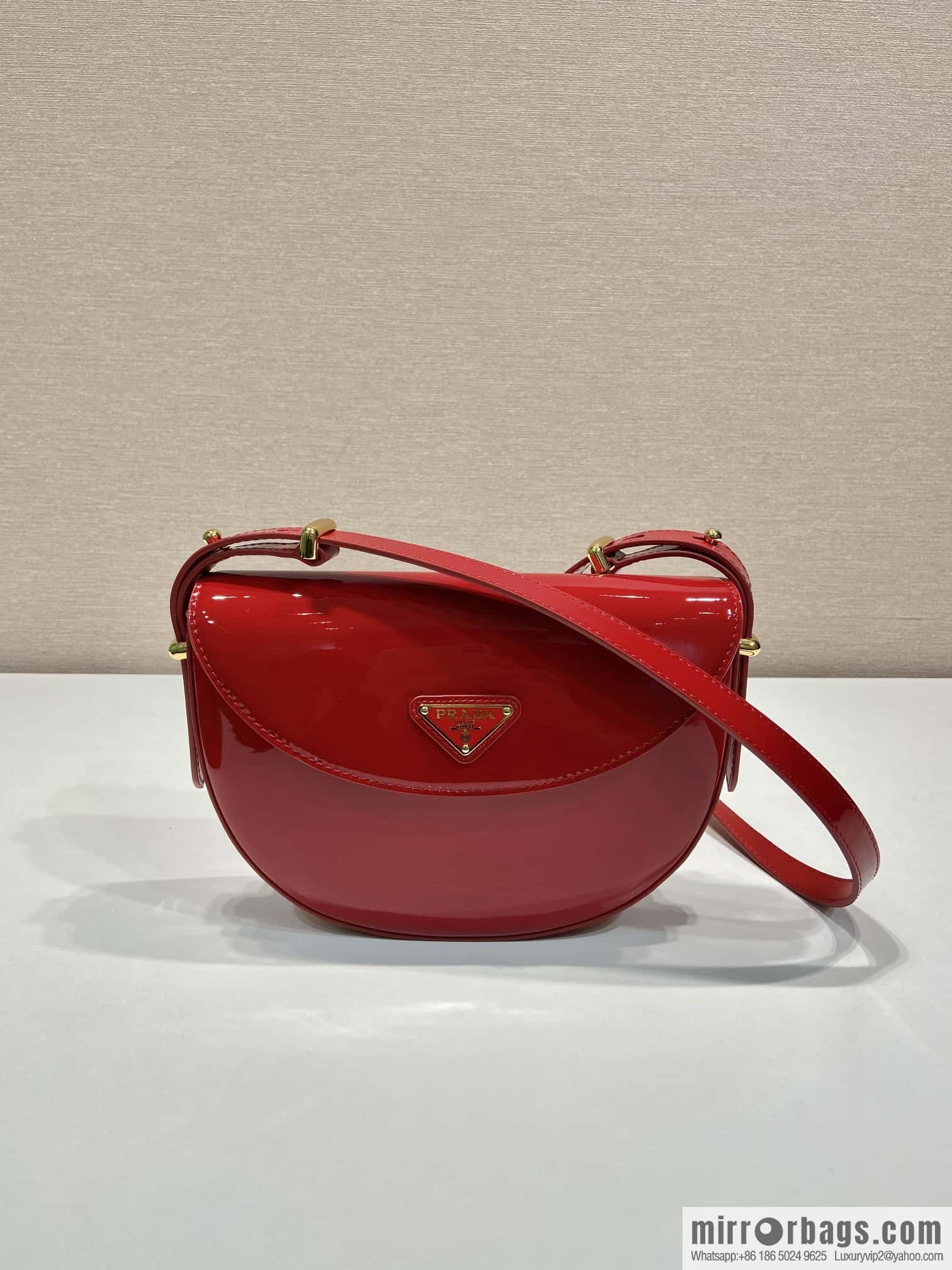 PRADA 🎉 new saddle bag 🎉 1BA349 patent leather 🎉🎉 red