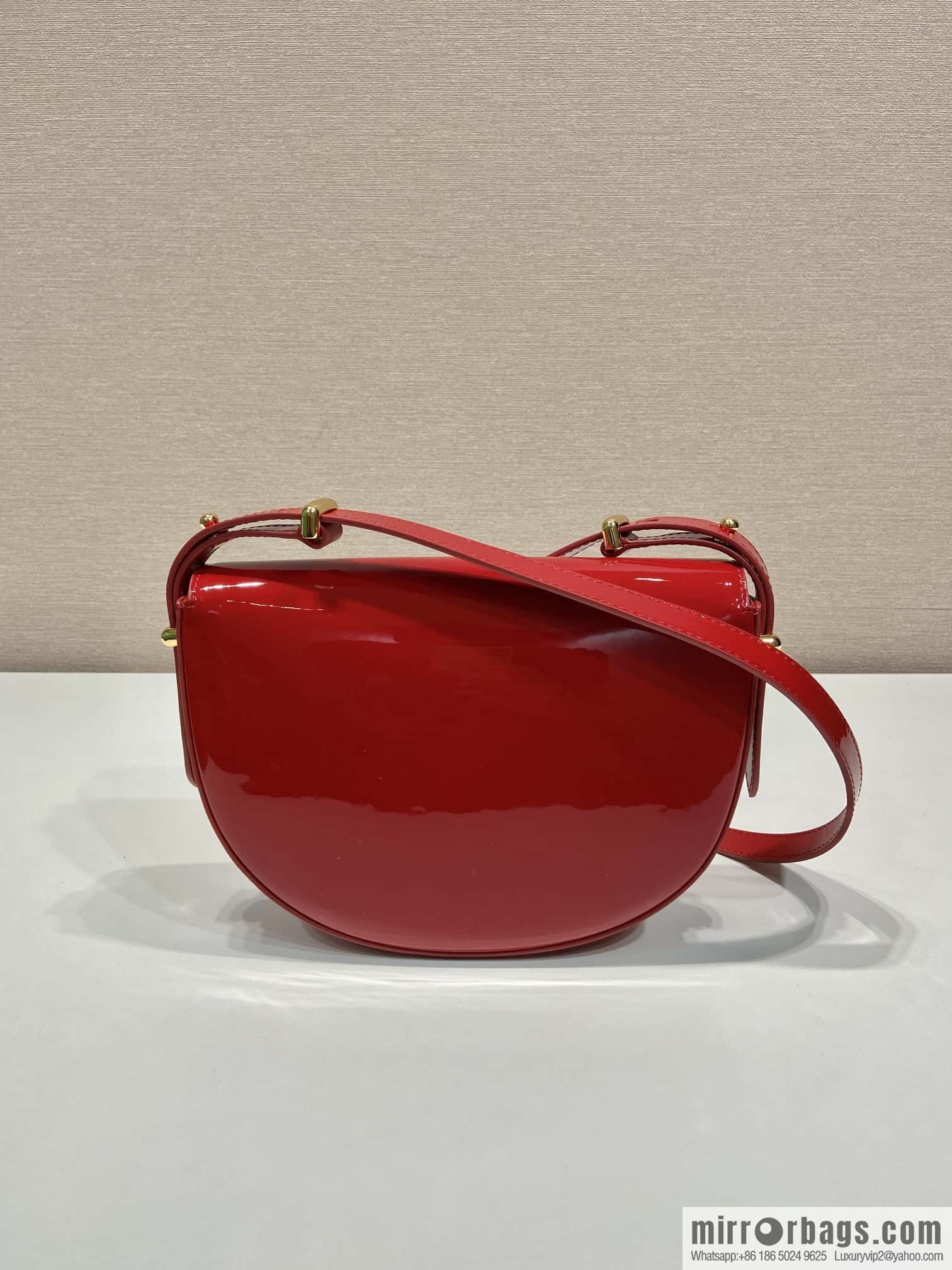 PRADA 🎉 new saddle bag 🎉 1BA349 patent leather 🎉🎉 red