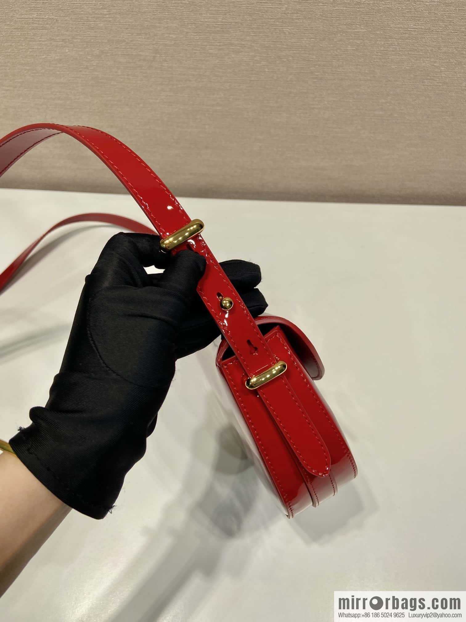 PRADA 🎉 new saddle bag 🎉 1BA349 patent leather 🎉🎉 red
