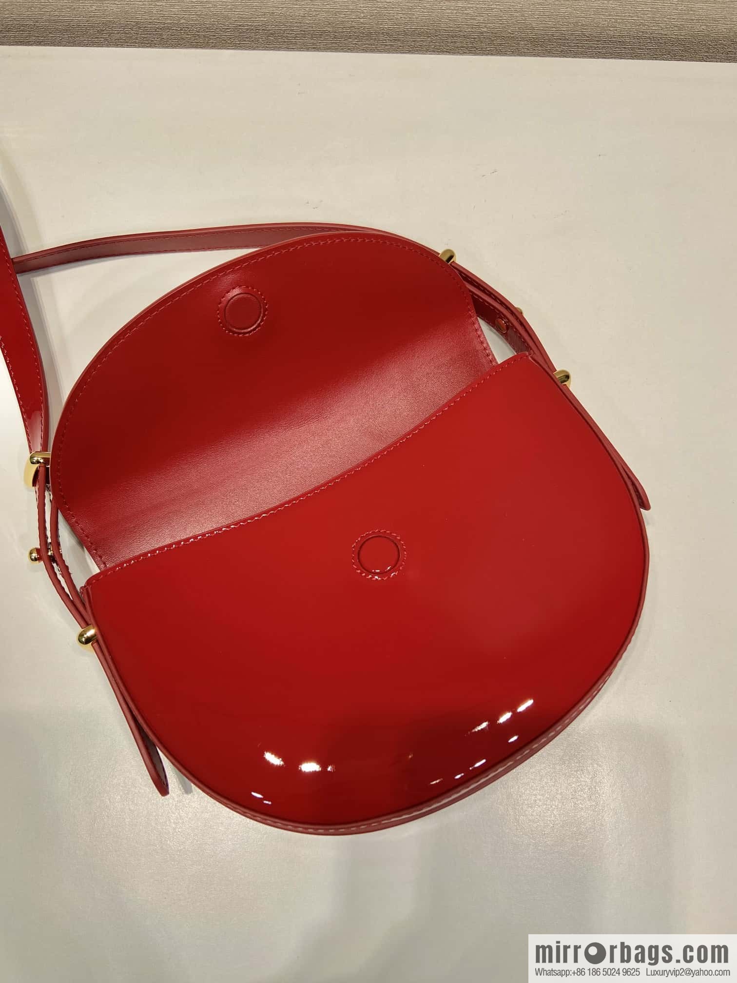 PRADA 🎉 new saddle bag 🎉 1BA349 patent leather 🎉🎉 red