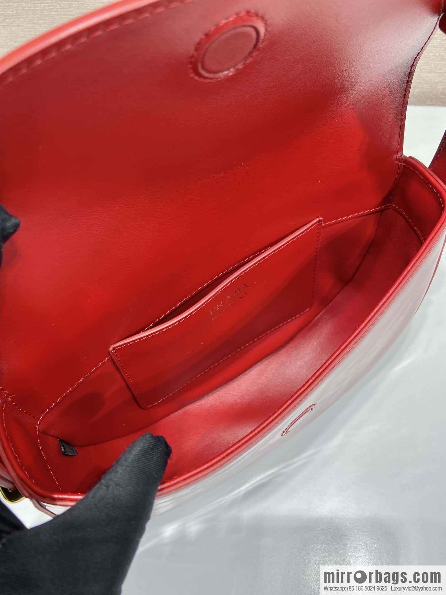 PRADA 🎉 new saddle bag 🎉 1BA349 patent leather 🎉🎉 red