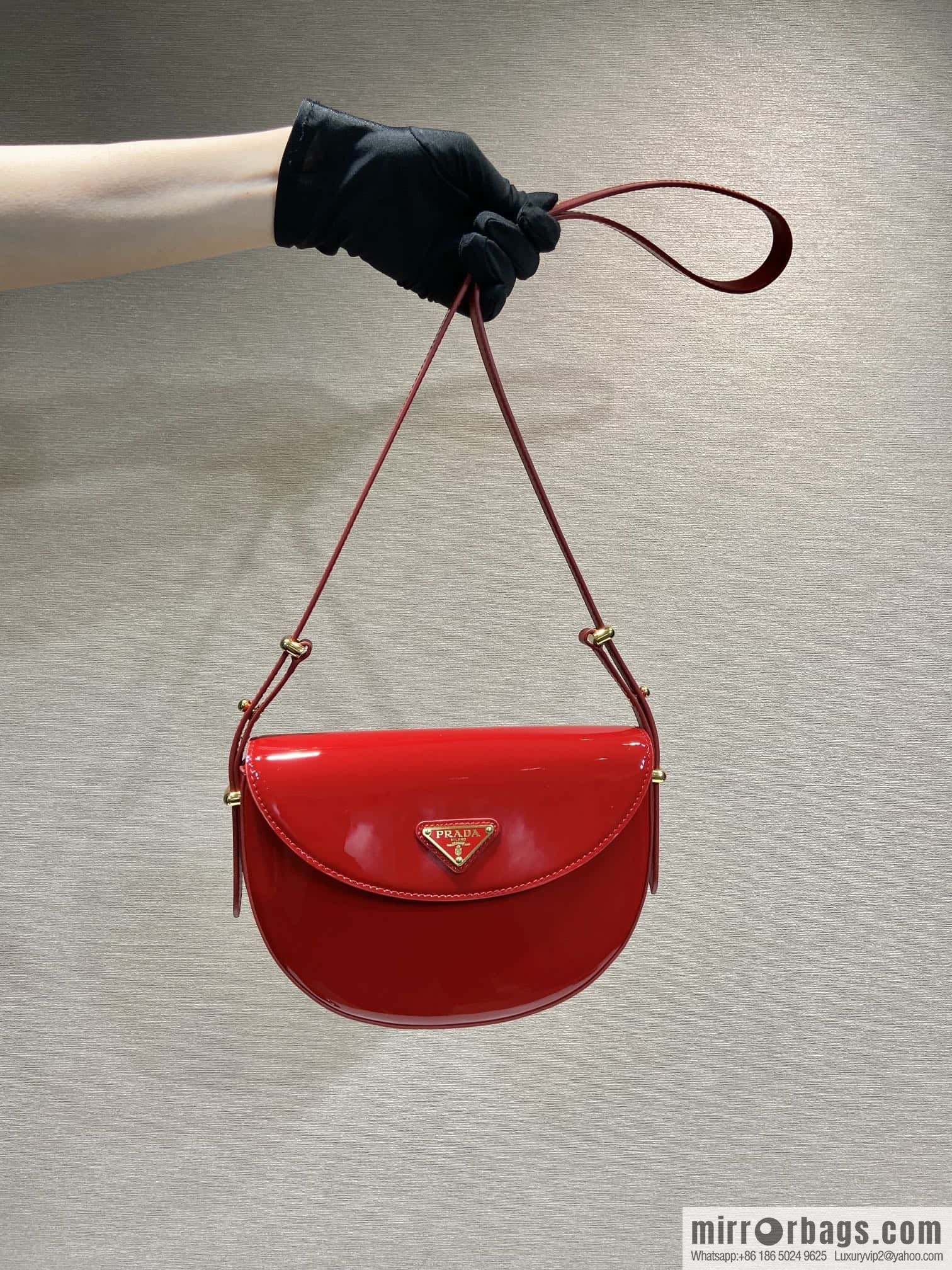 PRADA 🎉 new saddle bag 🎉 1BA349 patent leather 🎉🎉 red