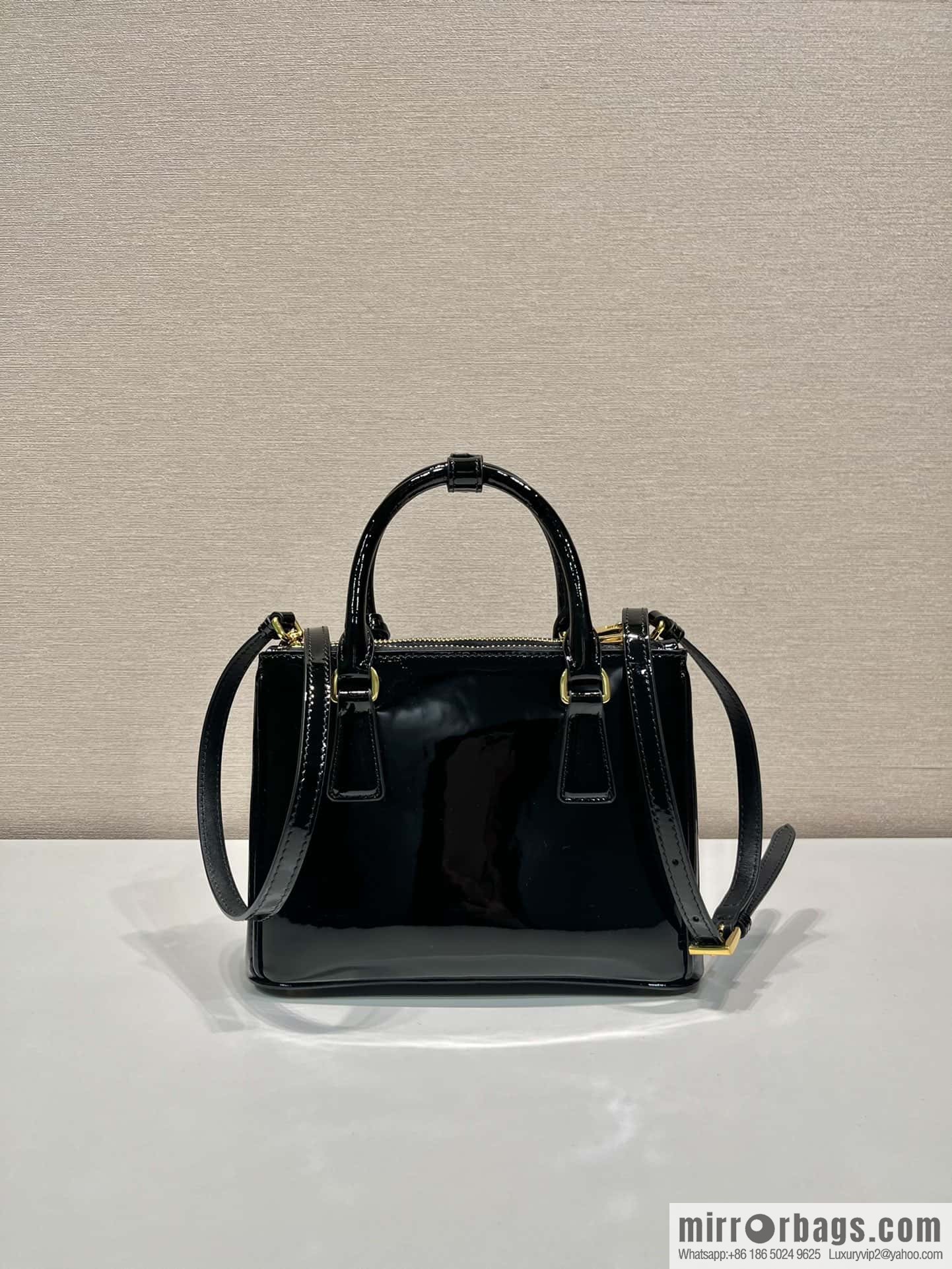 PRADA 🎉 mini killer 🎉 1BA906 patent leather 🎉🎉 black