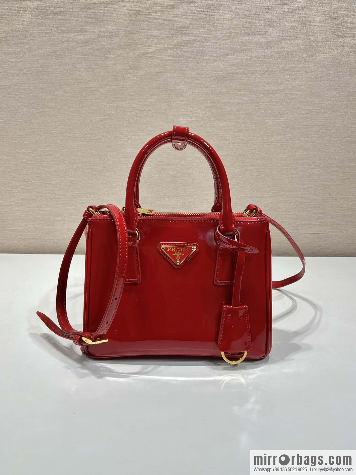 PRADA 🎉 mini killer 🎉 1BA906 patent leather 🎉🎉 red