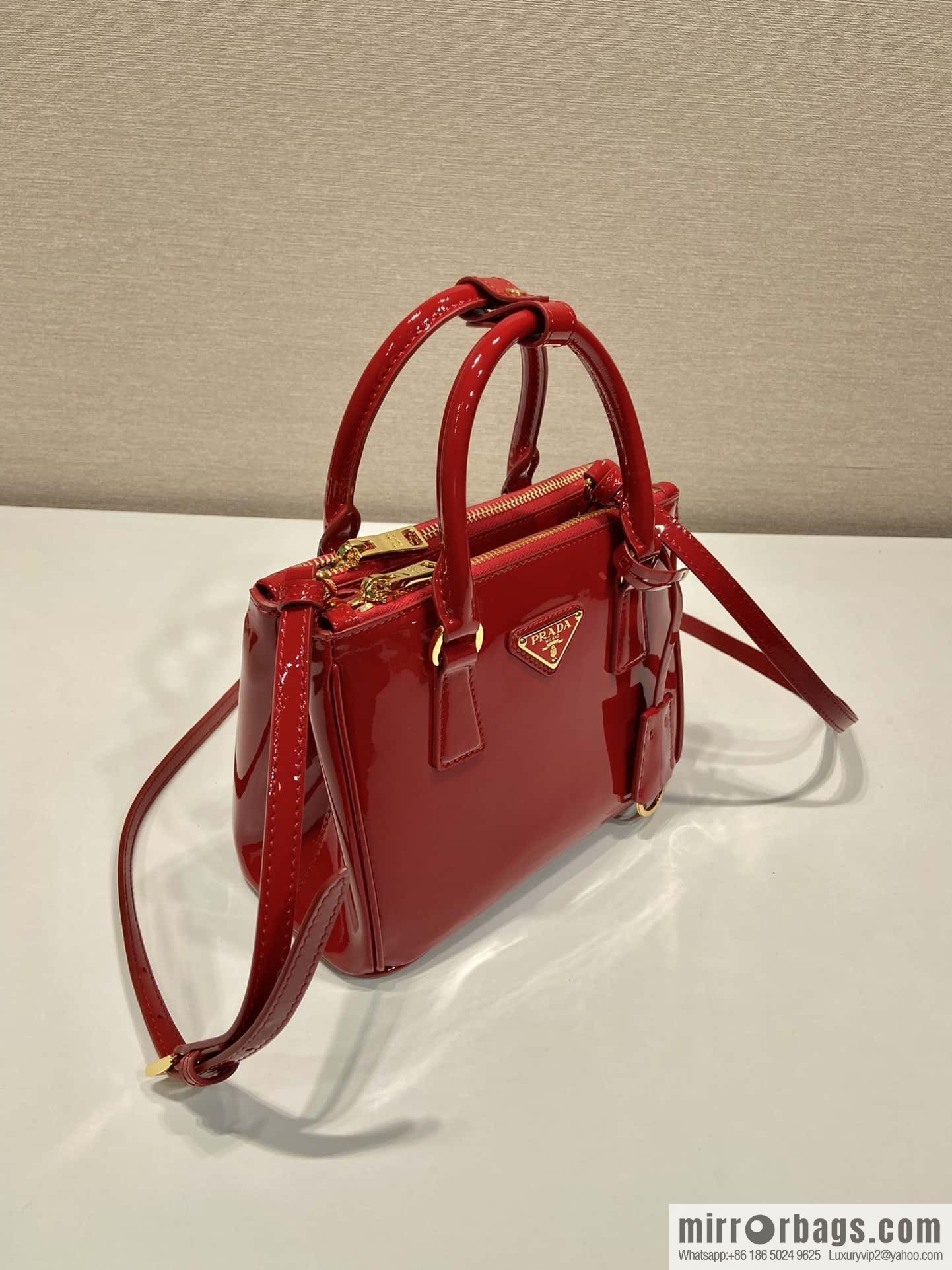 PRADA 🎉 mini killer 🎉 1BA906 patent leather 🎉🎉 red
