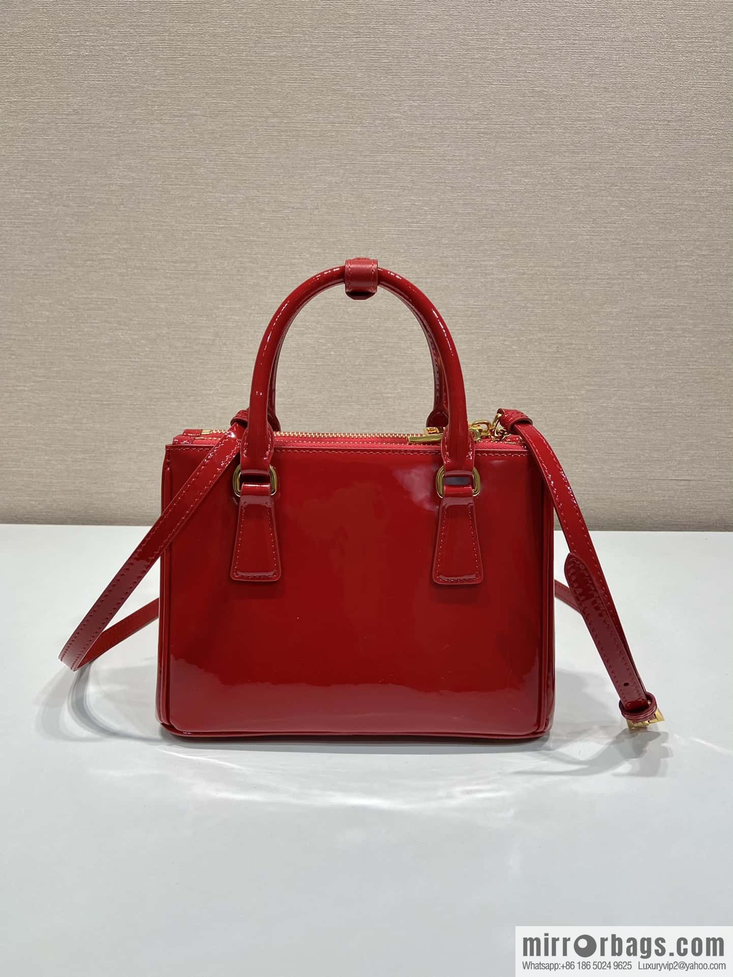 PRADA 🎉 mini killer 🎉 1BA906 patent leather 🎉🎉 red