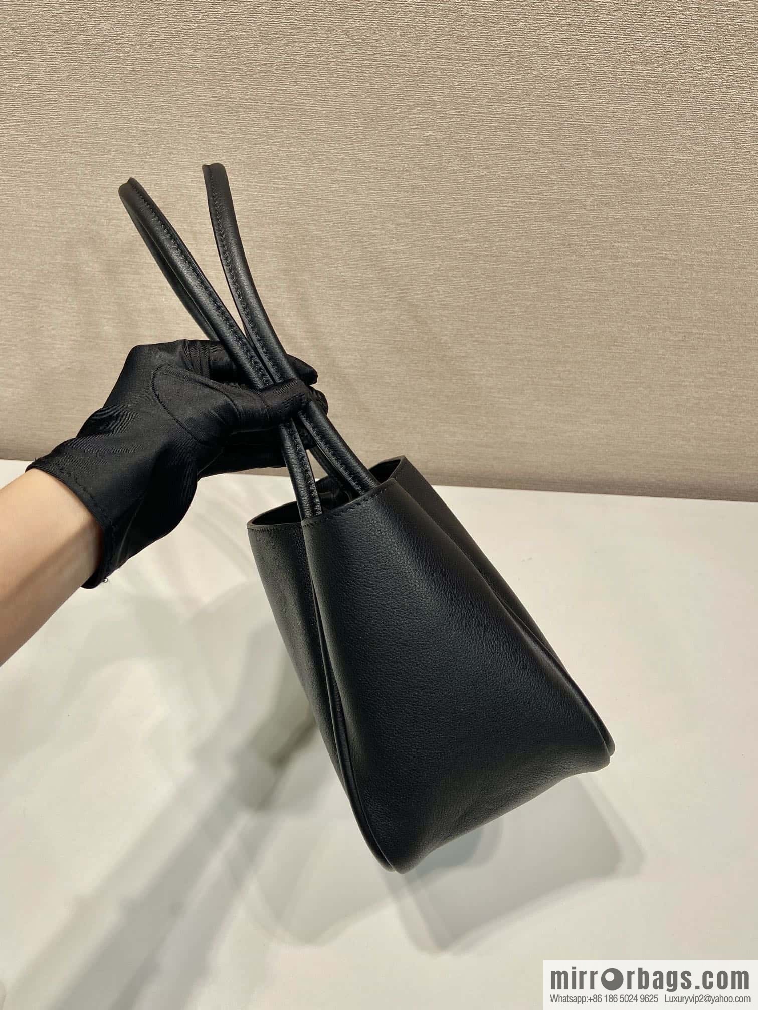PRADA 🎉 new 🎉 1BG539 shoulder 🎉🎉 black