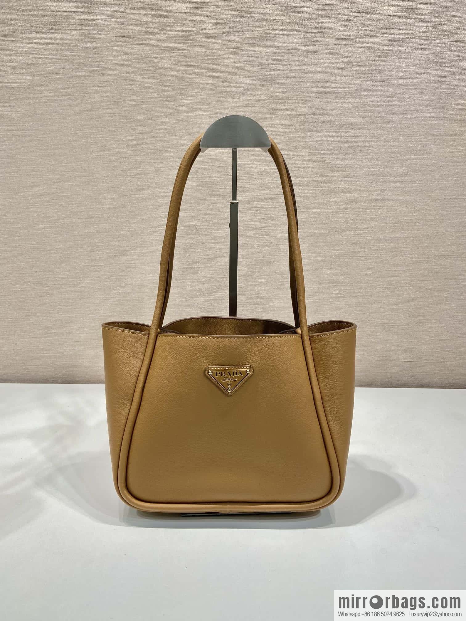 PRADA 🎉 new 🎉 1BG539 shoulder 🎉🎉 brown