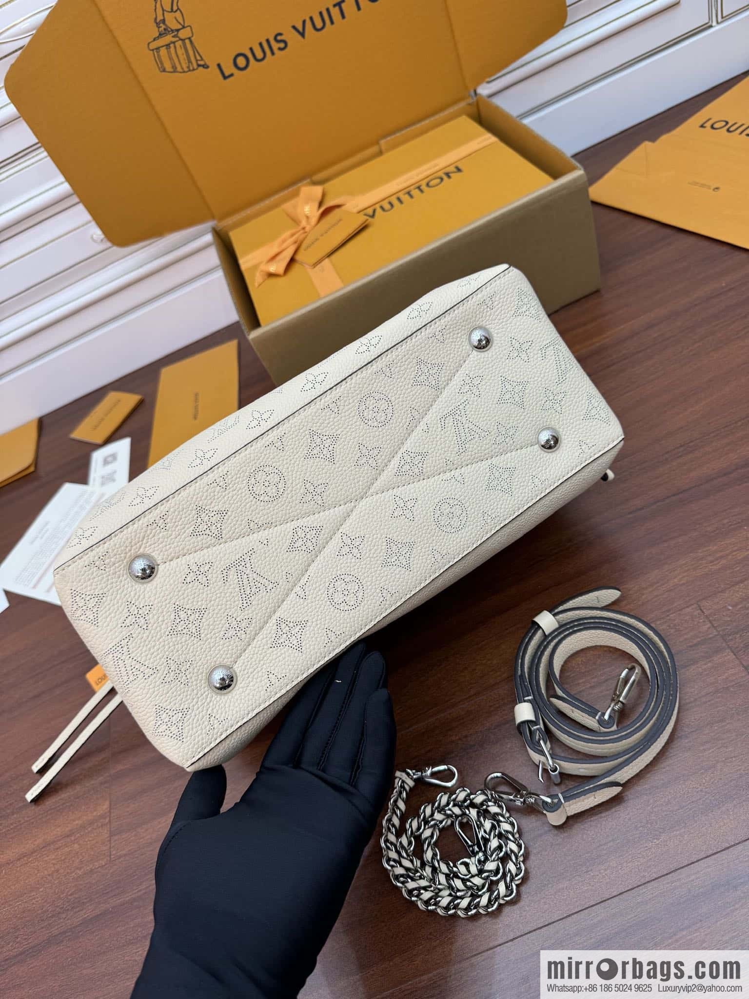 LV M59203 BELLA TOTE handbag