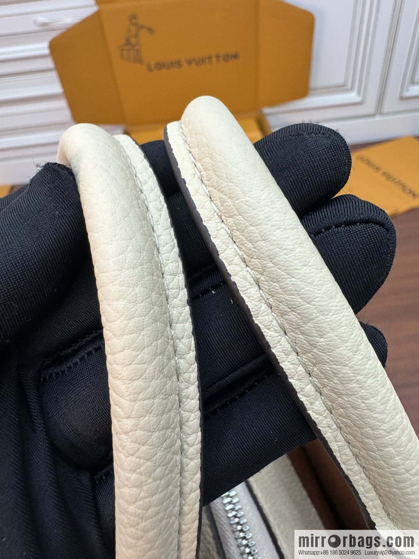 LV M59203 BELLA TOTE handbag
