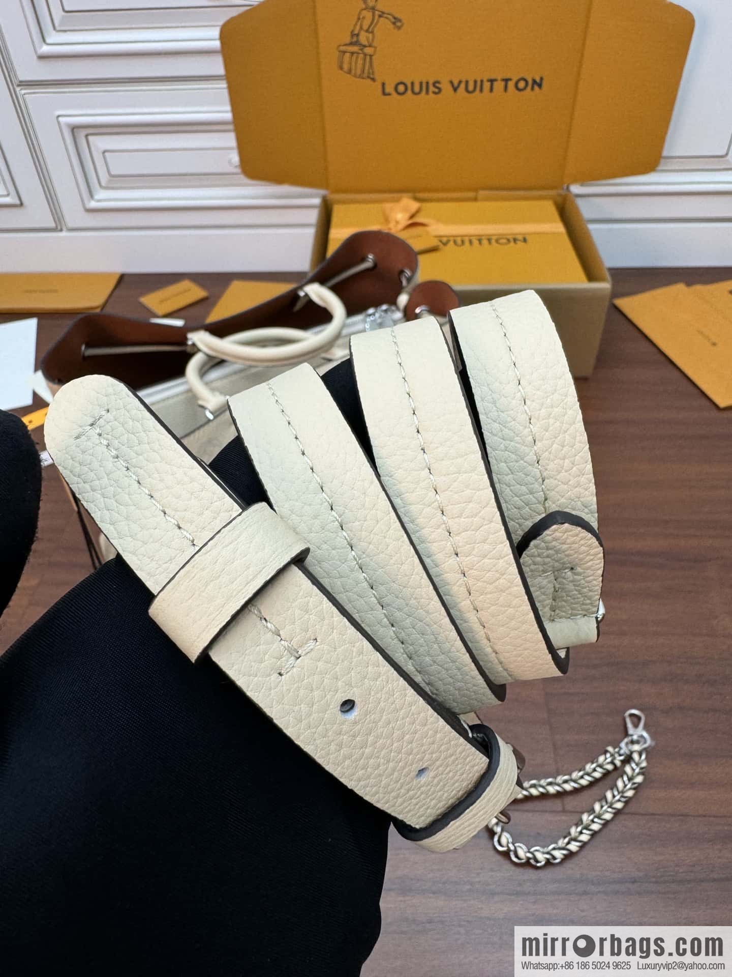 LV M59203 BELLA TOTE handbag