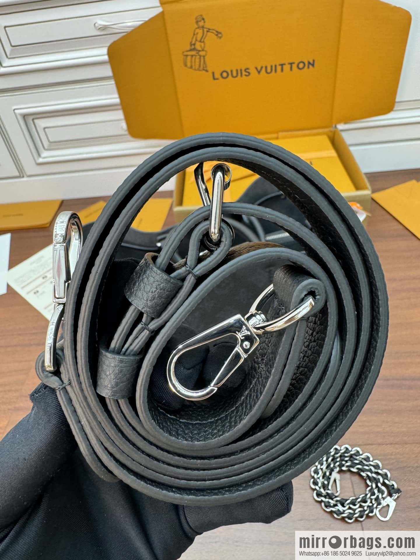 LV M59200 BELLA TOTE handbag
