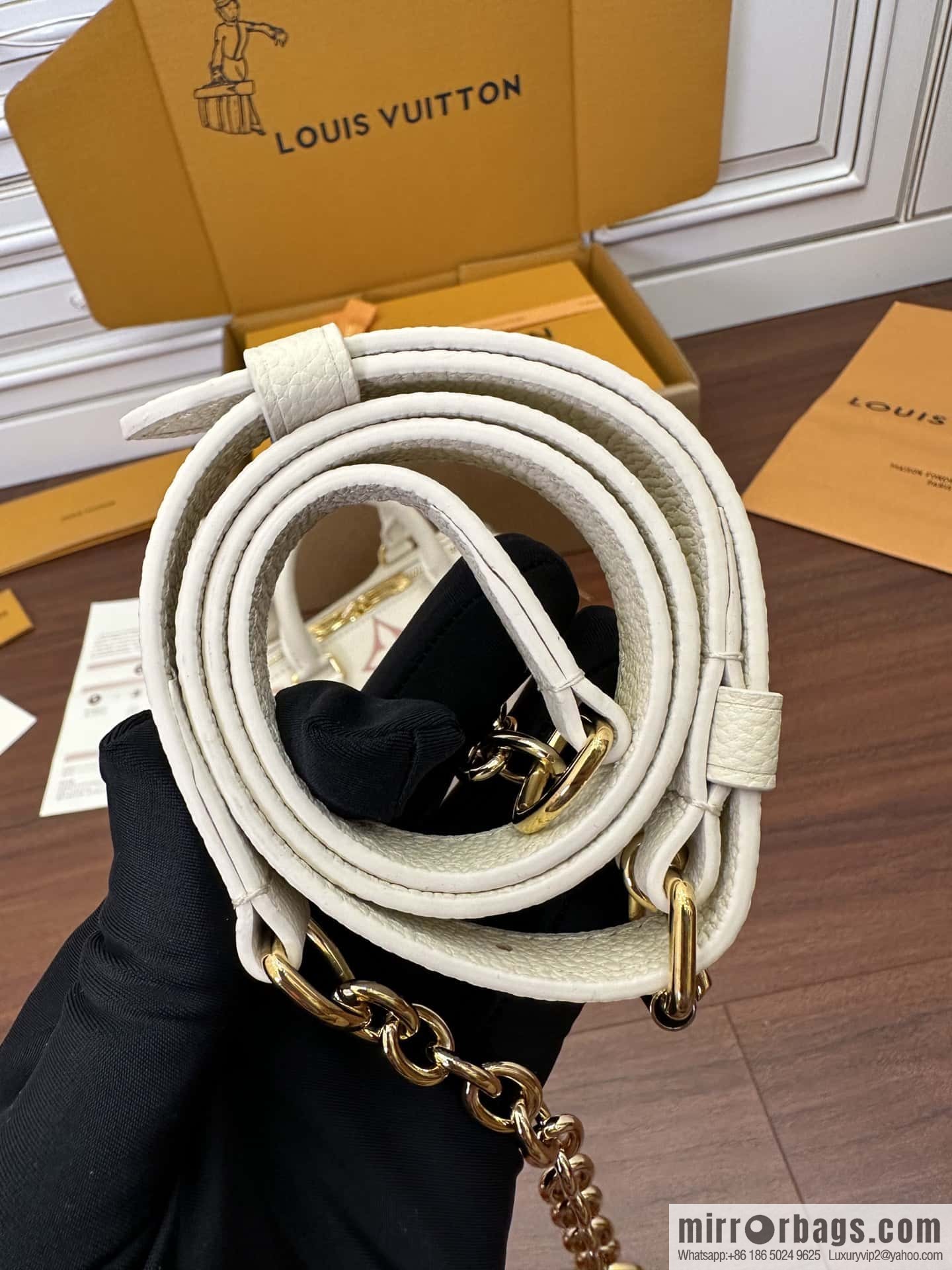 LV M46397 Speedy Bandoulière 20