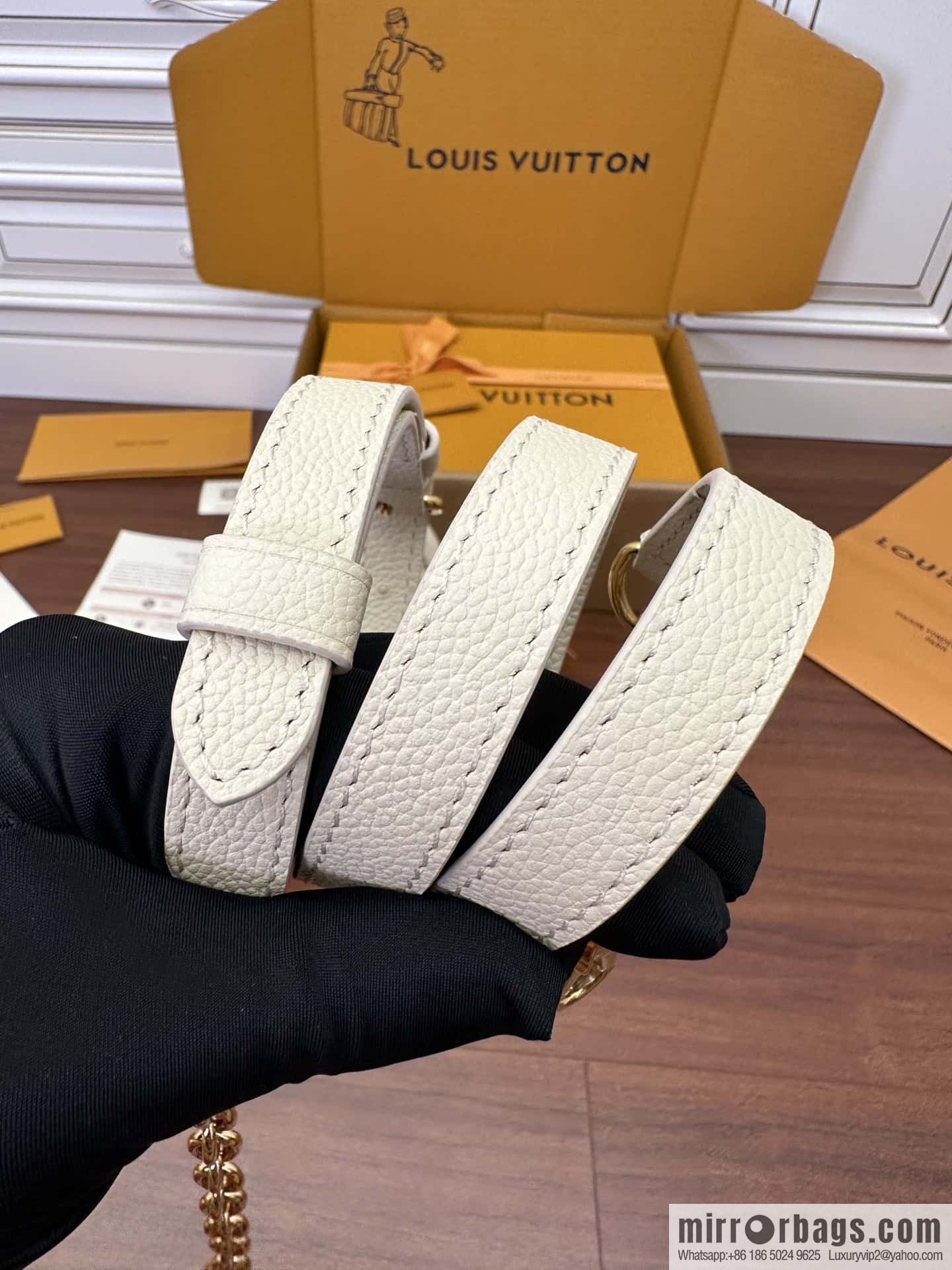 LV M46397 Speedy Bandoulière 20