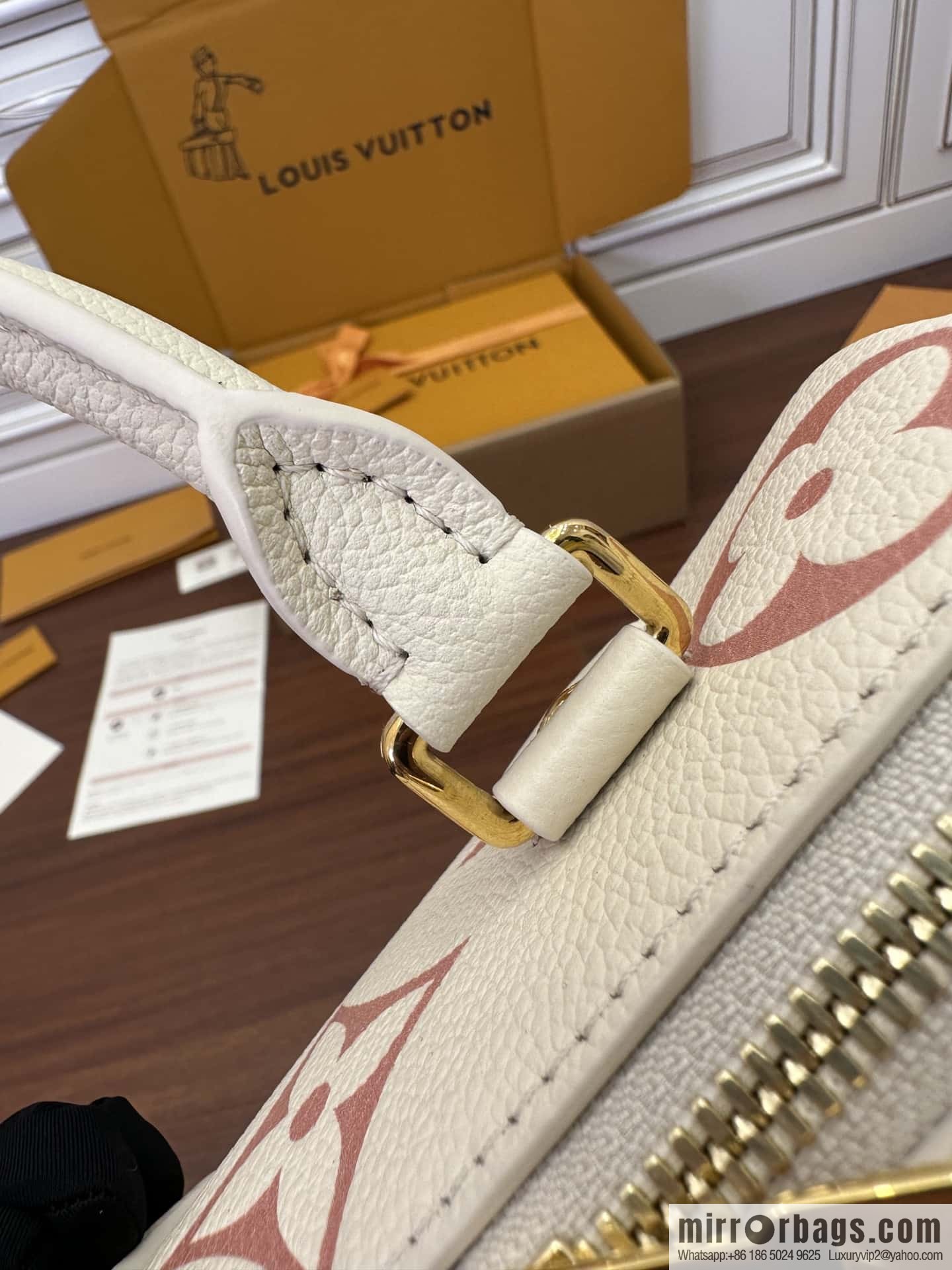 LV M46397 Speedy Bandoulière 20