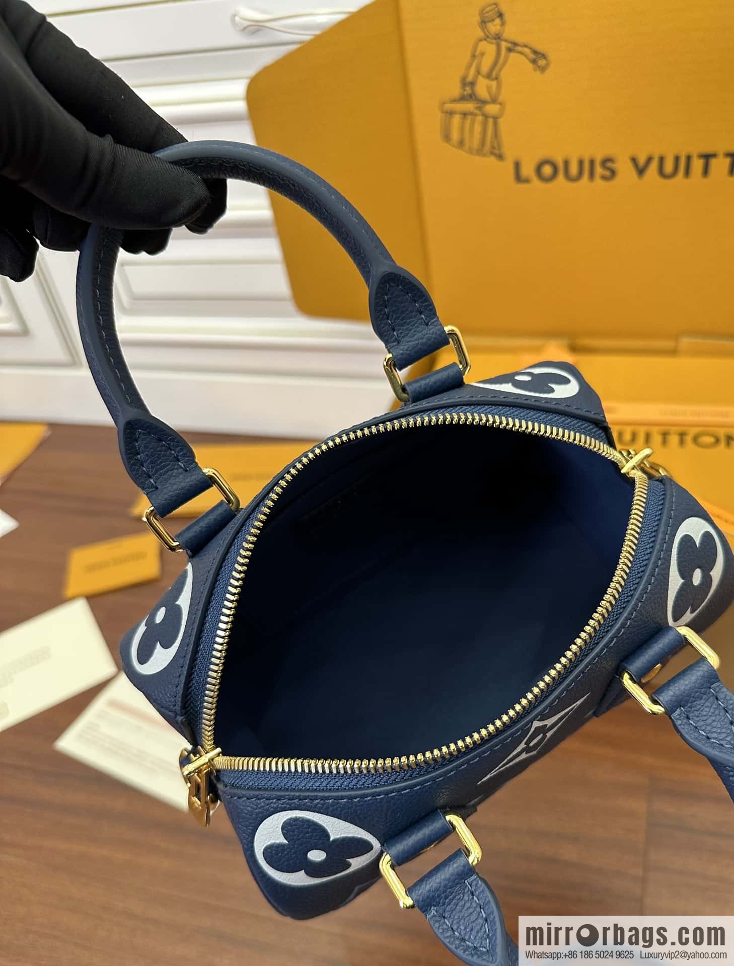 LV M46517 Speedy Bandoulière 20