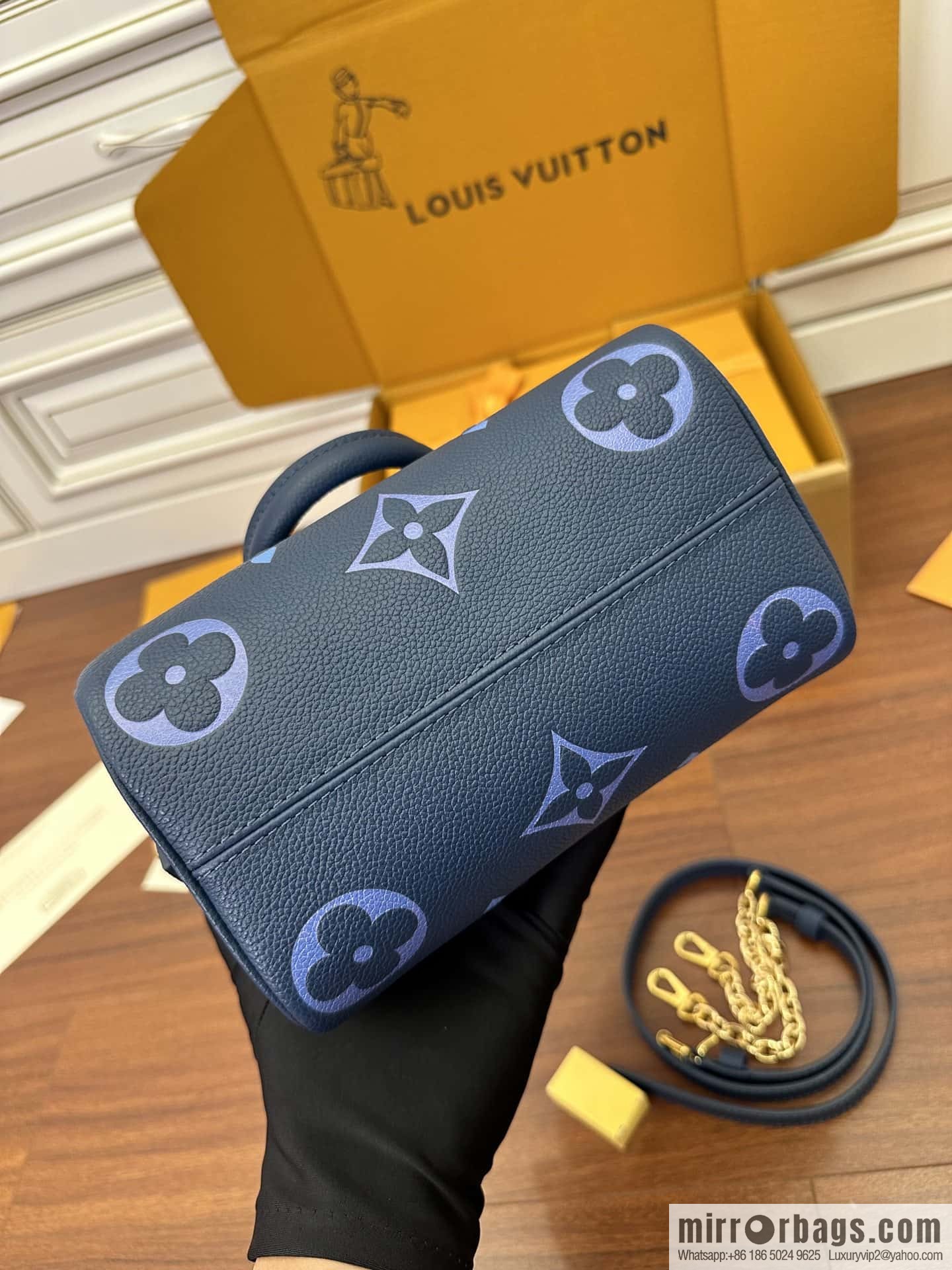 LV M46517 Speedy Bandoulière 20