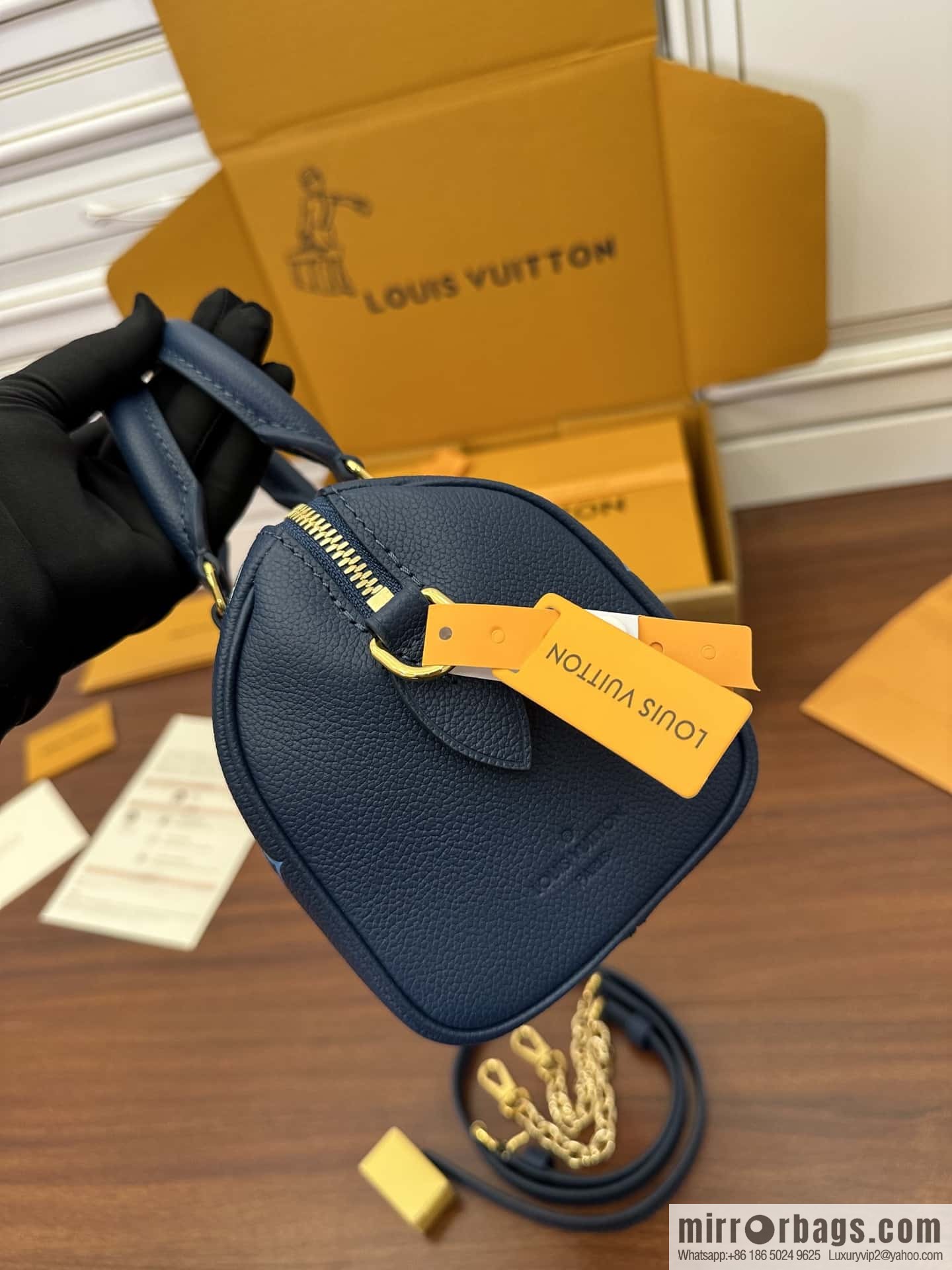 LV M46517 Speedy Bandoulière 20