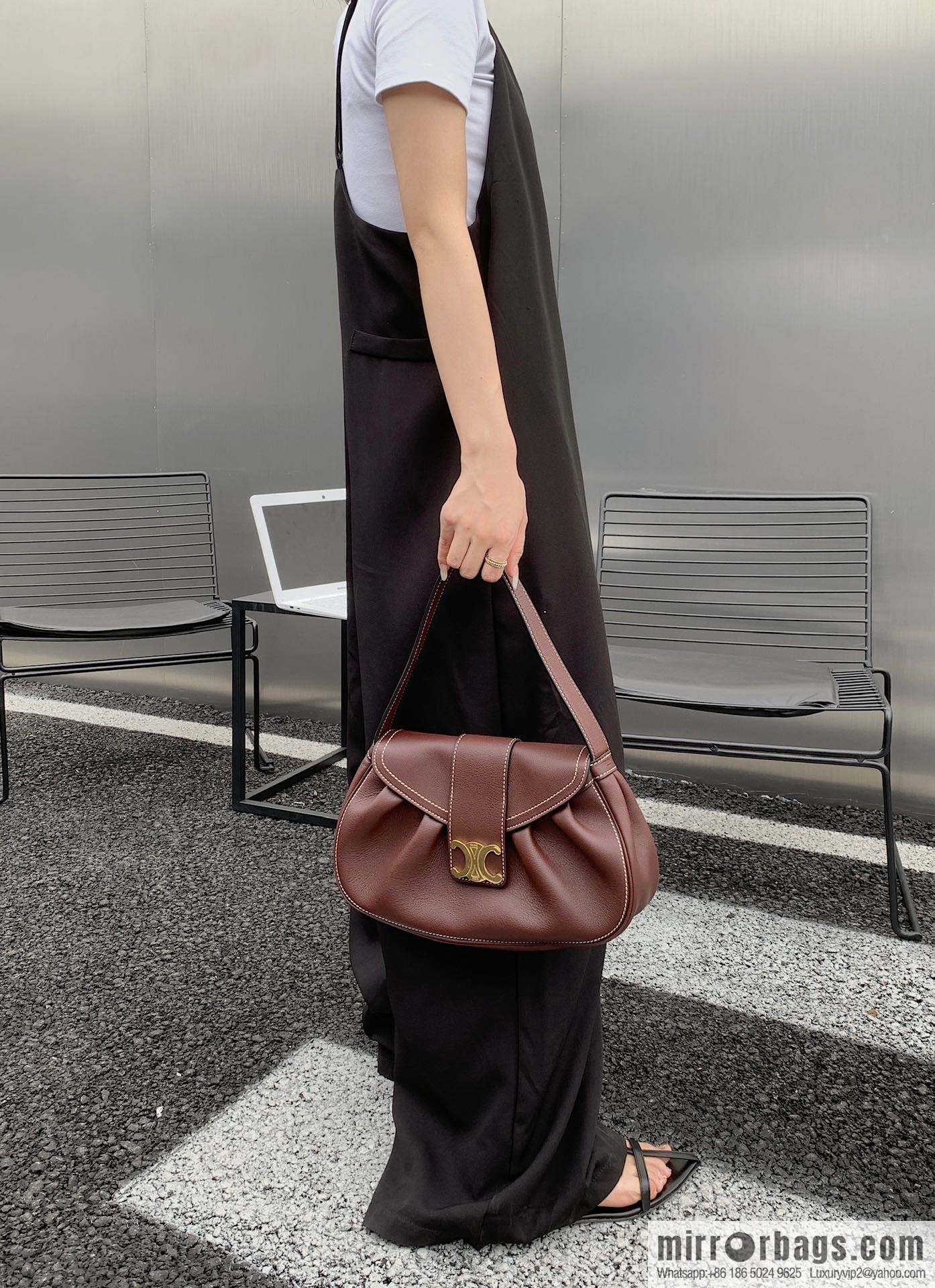 CELINE POLLY Medium soft cow leather (fabric) handbag 115633 jujube red