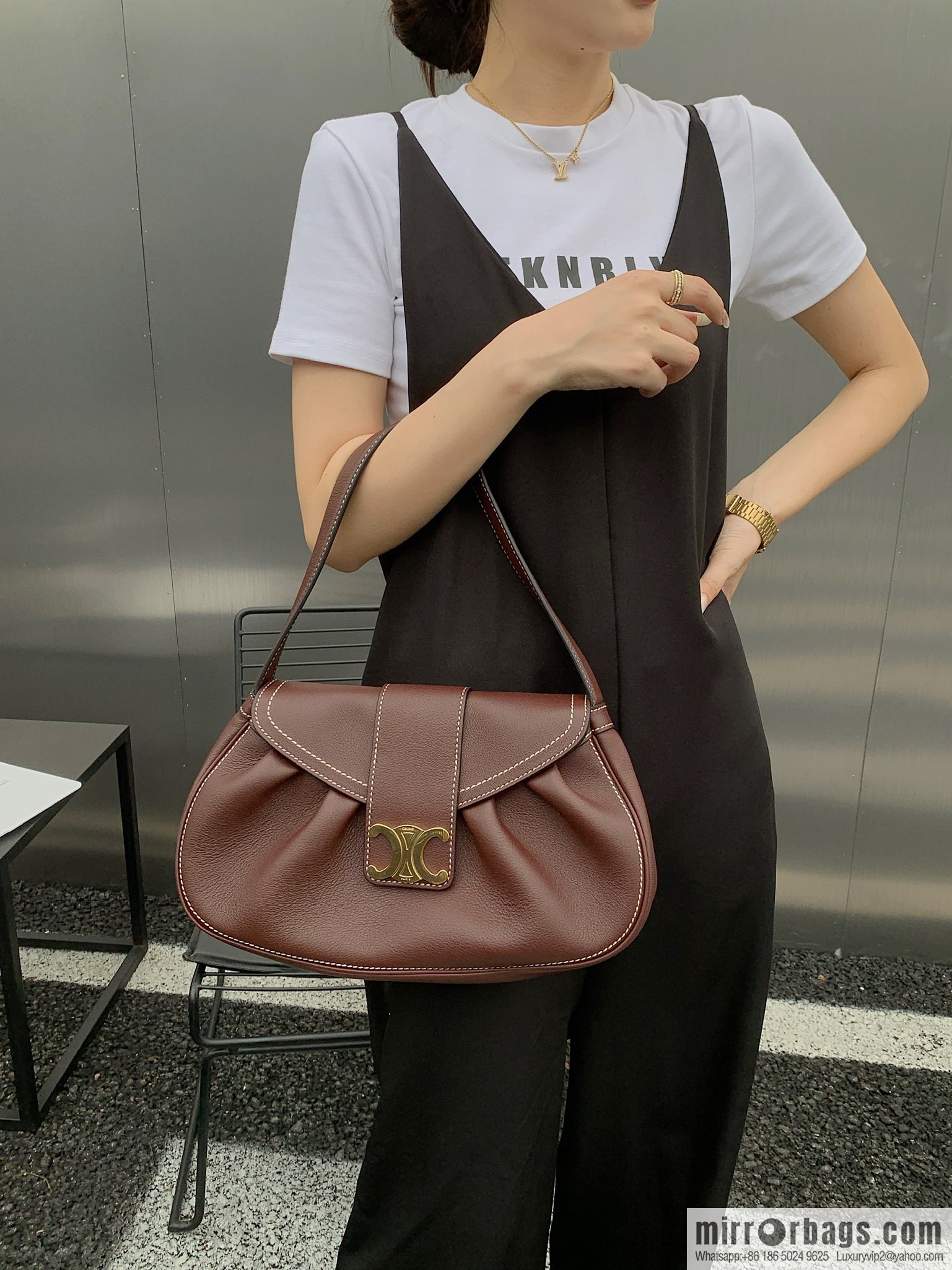 CELINE POLLY Medium soft cow leather (fabric) handbag 115633 jujube red