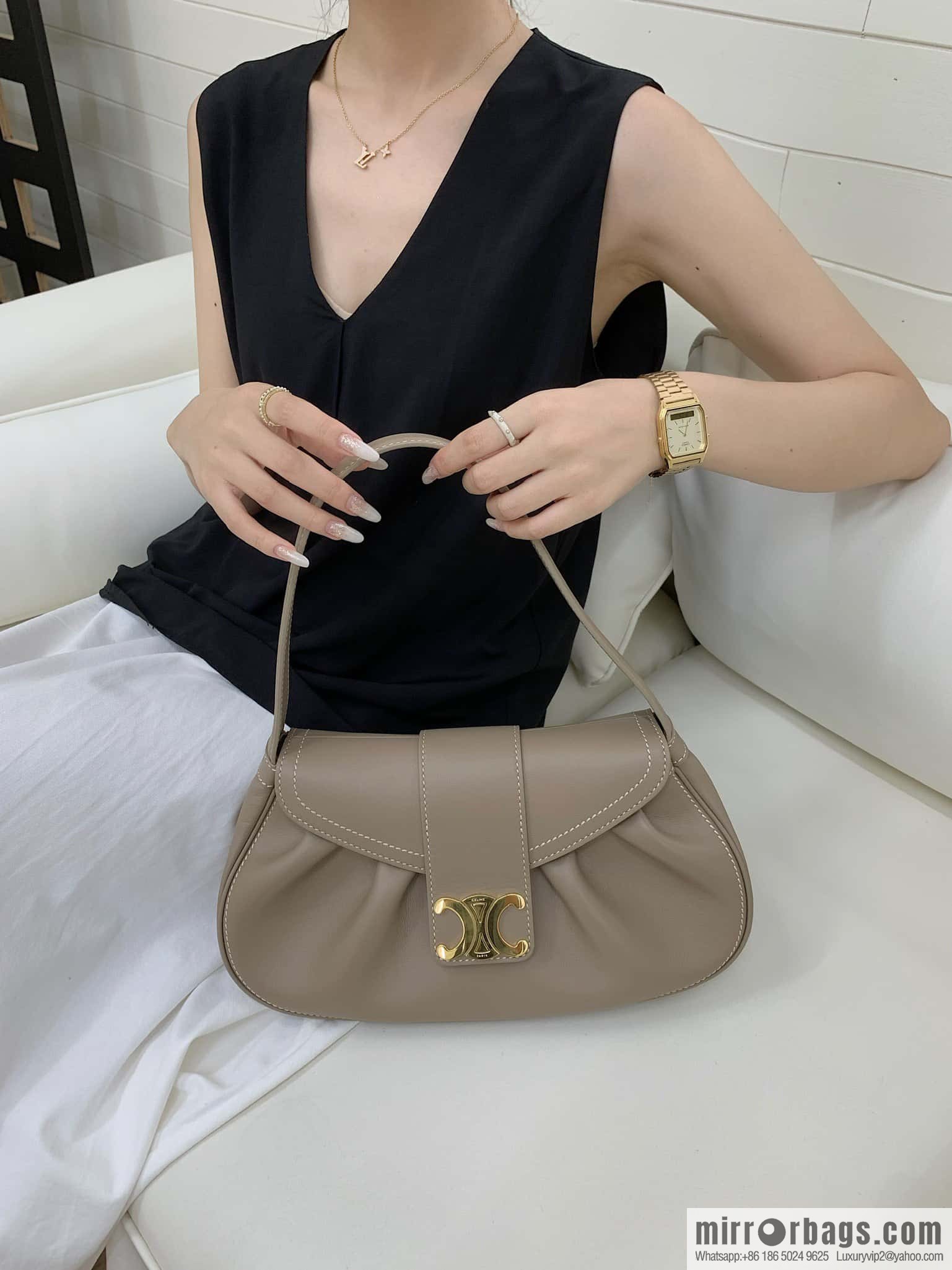 CELINE POLLY Medium soft cow leather (fabric) handbag 115633 apricot
