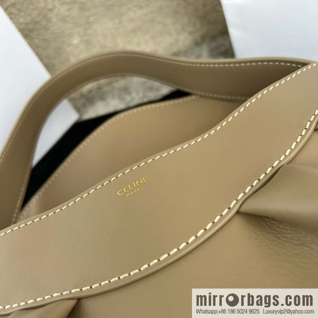 CELINE POLLY Medium soft cow leather (fabric) handbag 115633 apricot
