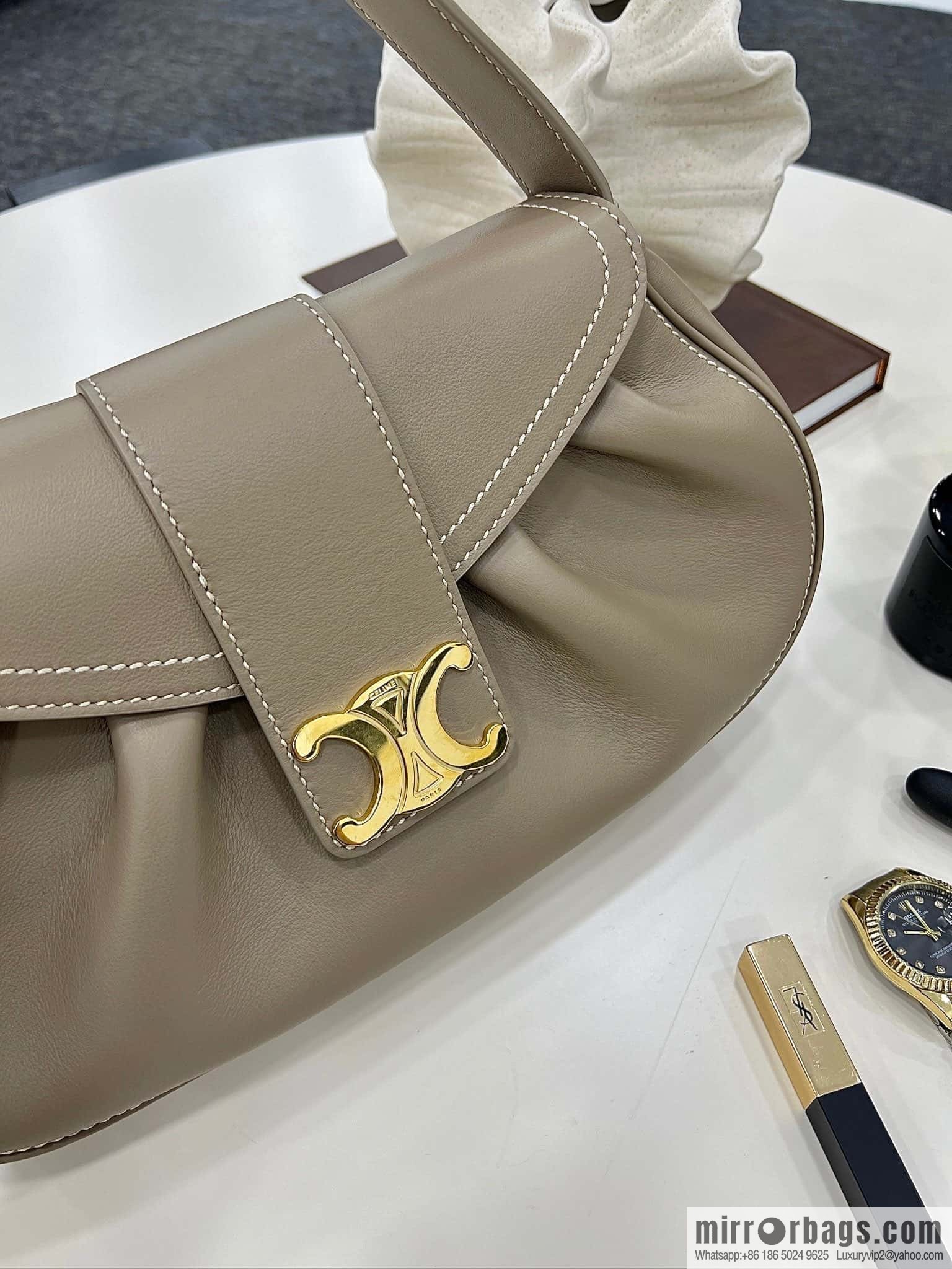 CELINE POLLY Medium soft cow leather (fabric) handbag 115633 apricot