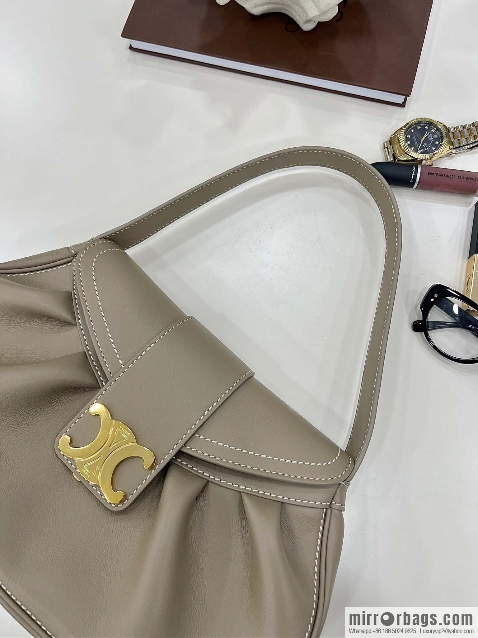 CELINE POLLY Medium soft cow leather (fabric) handbag 115633 apricot