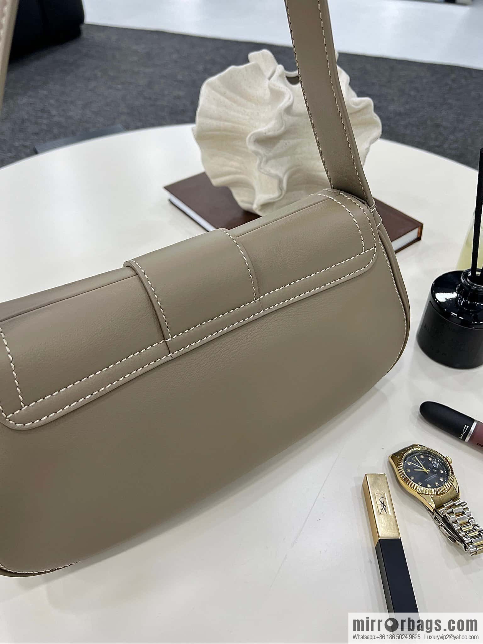 CELINE POLLY Medium soft cow leather (fabric) handbag 115633 apricot