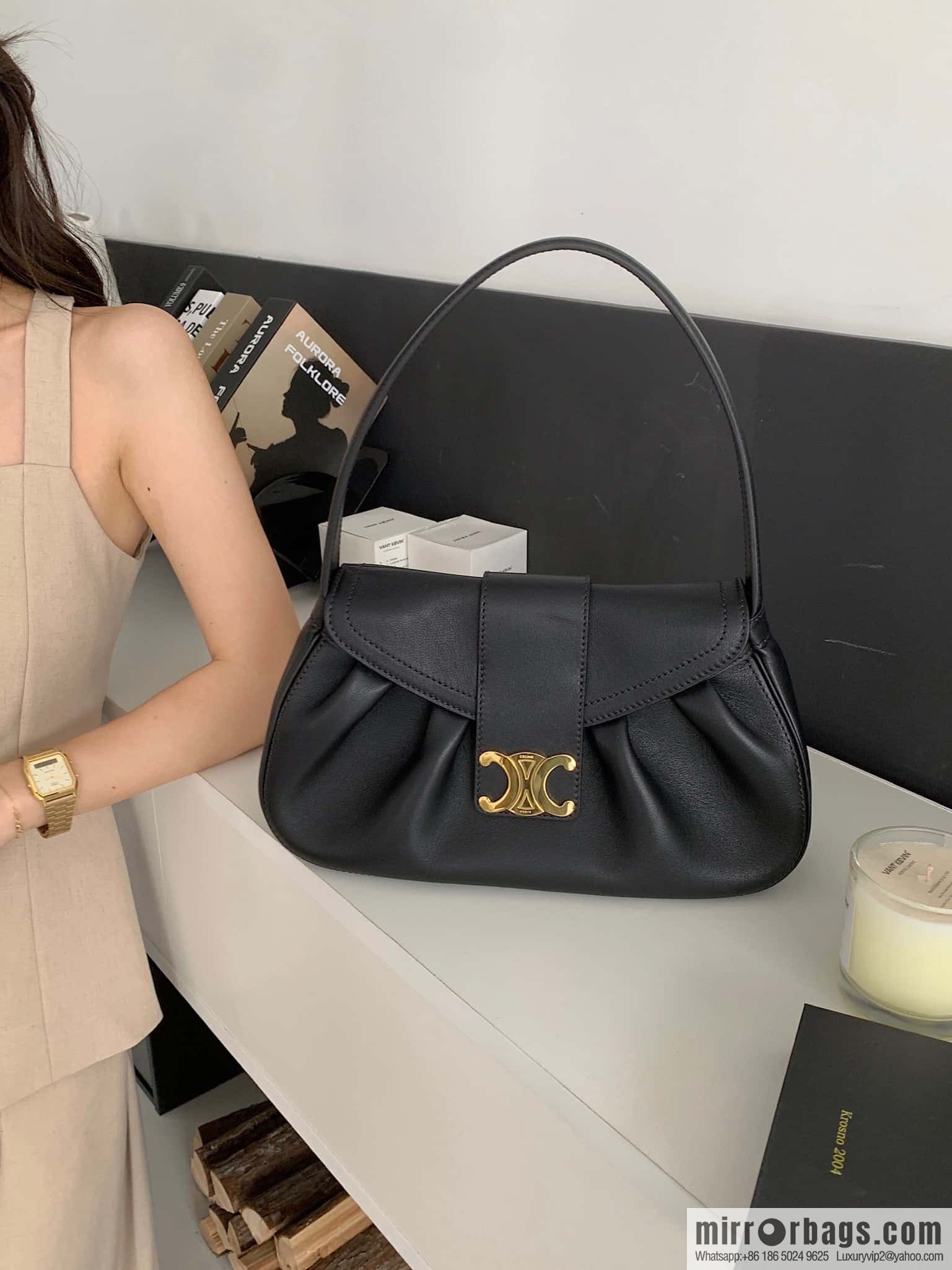 CELINE POLLY Medium soft cow leather (fabric) handbag 115633 black