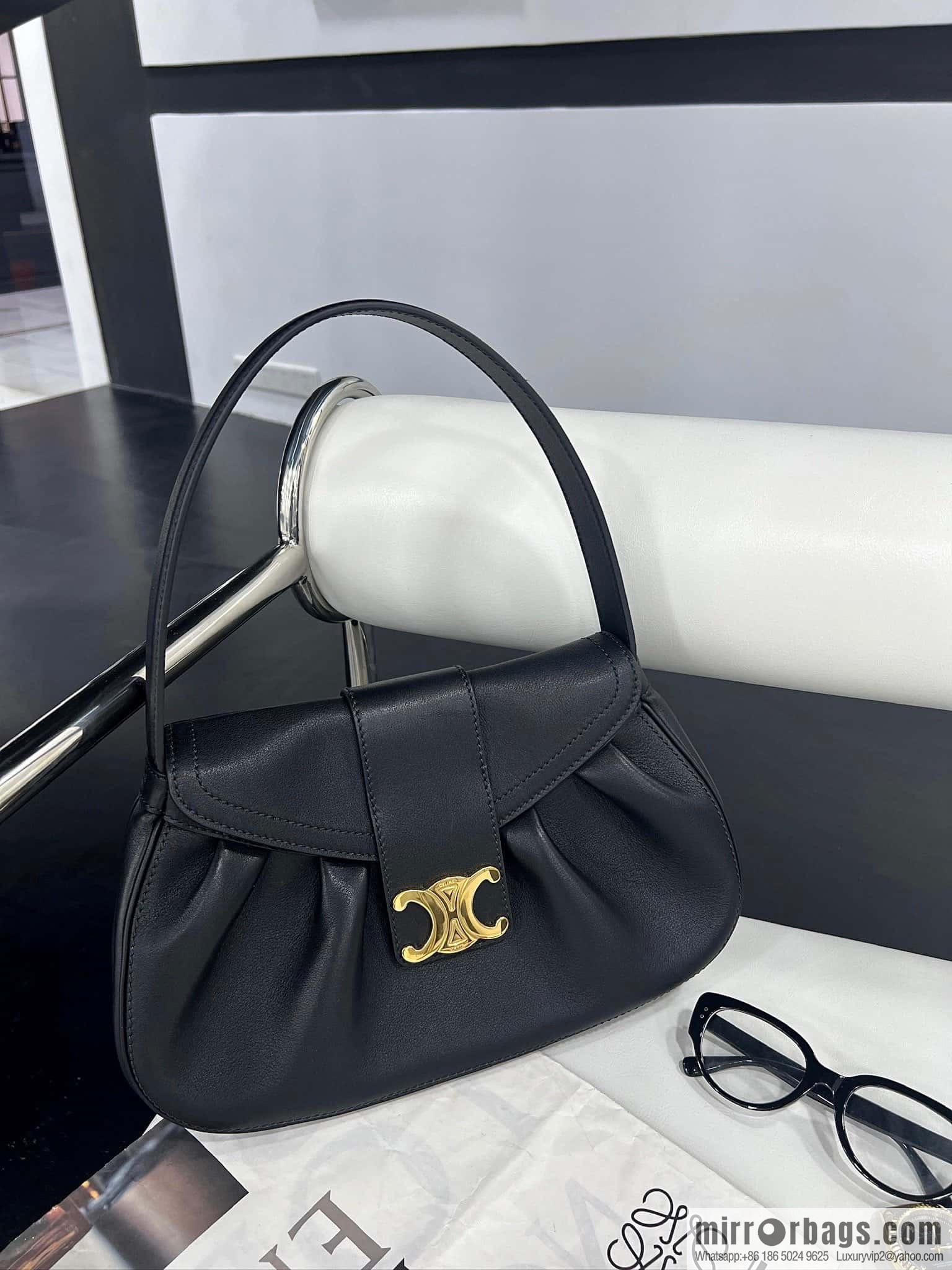 CELINE POLLY Medium soft cow leather (fabric) handbag 115633 black