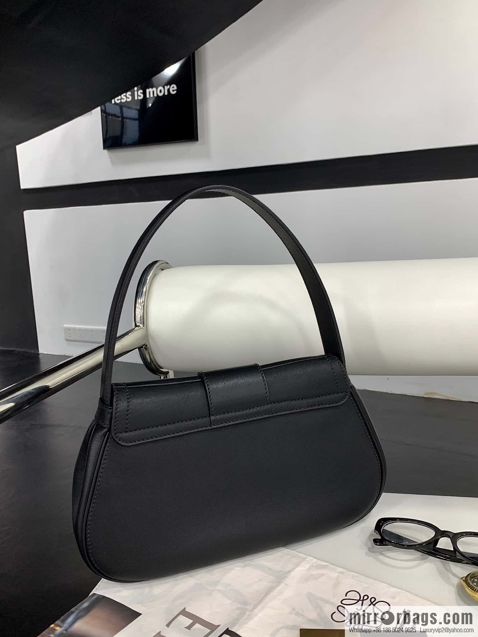 CELINE POLLY Medium soft cow leather (fabric) handbag 115633 black